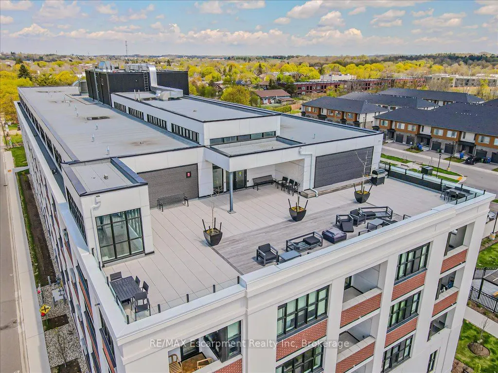 120 Huron Street, #528