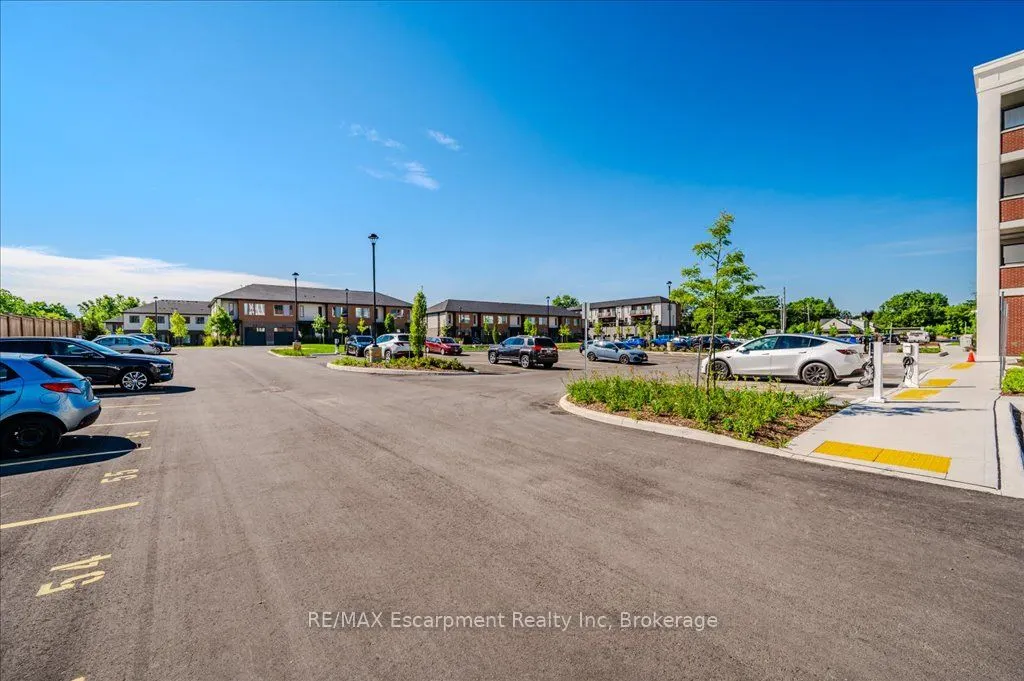 120 Huron Street, #528