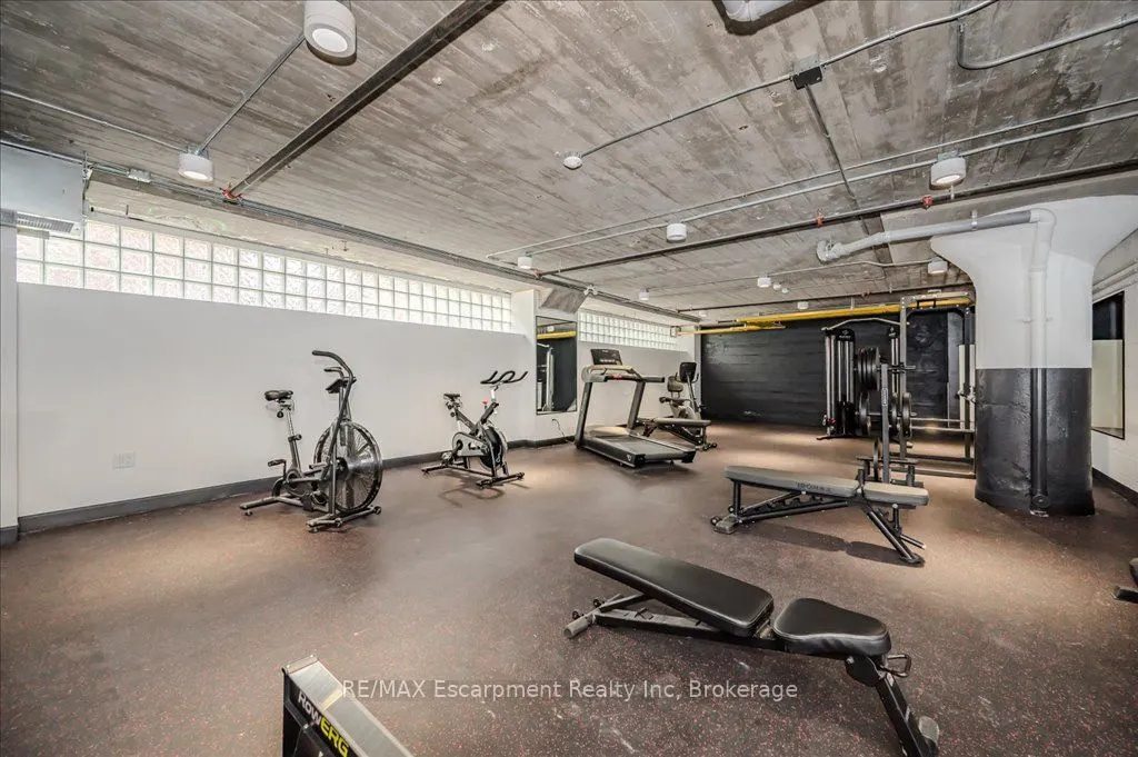 120 Huron Street, #528