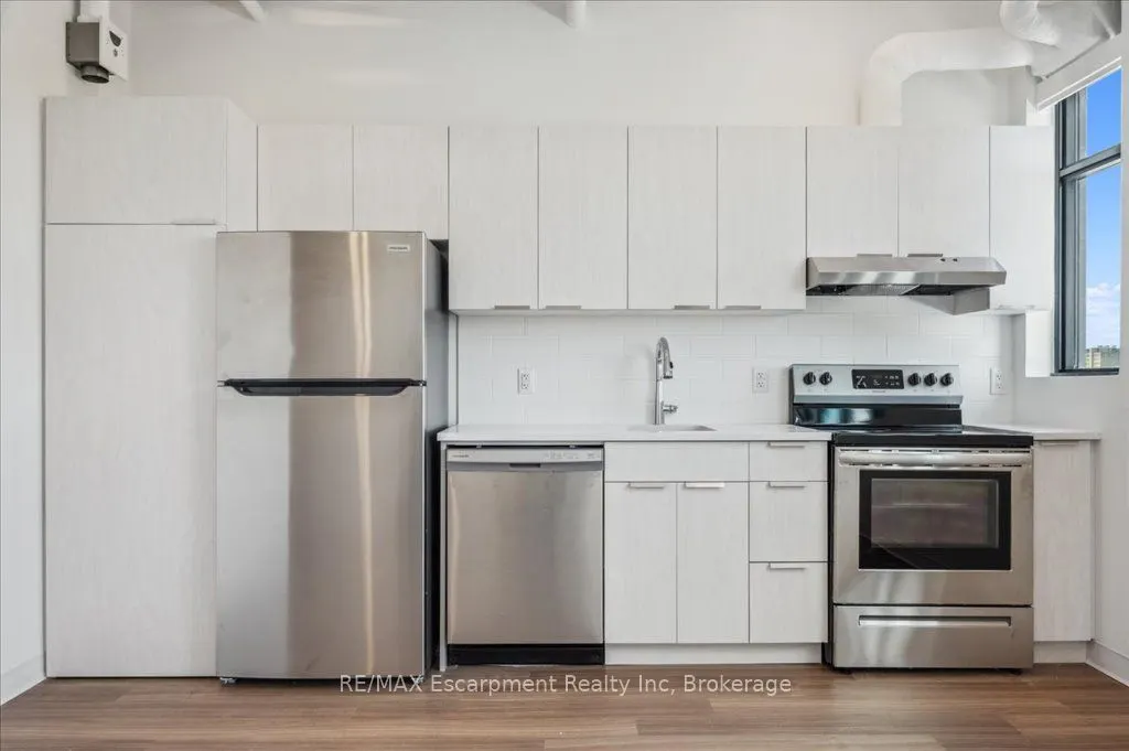 120 Huron Street, #528