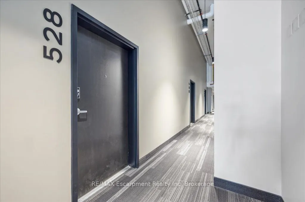 120 Huron Street, #528