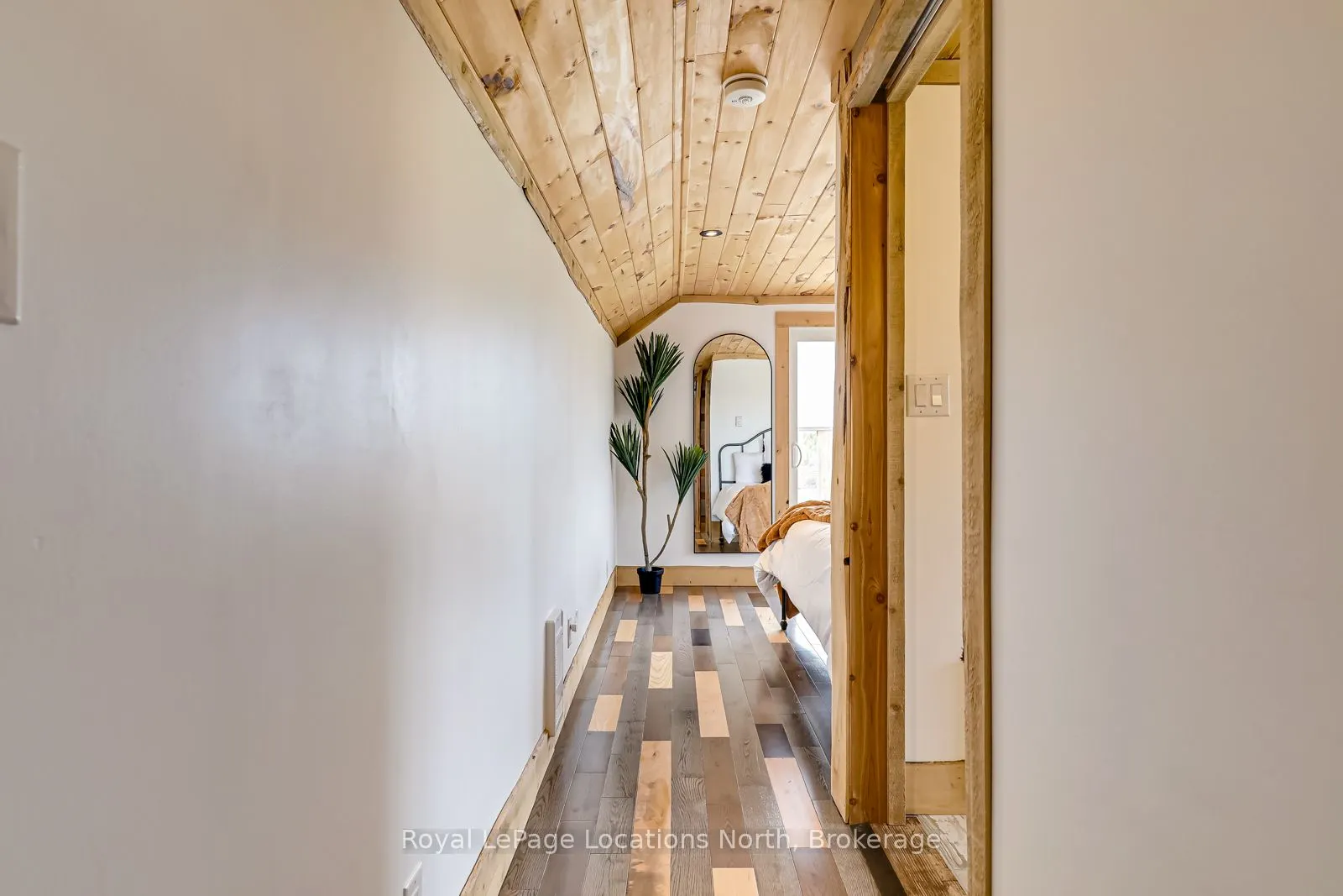 025359 Euph-St Vincent Townline