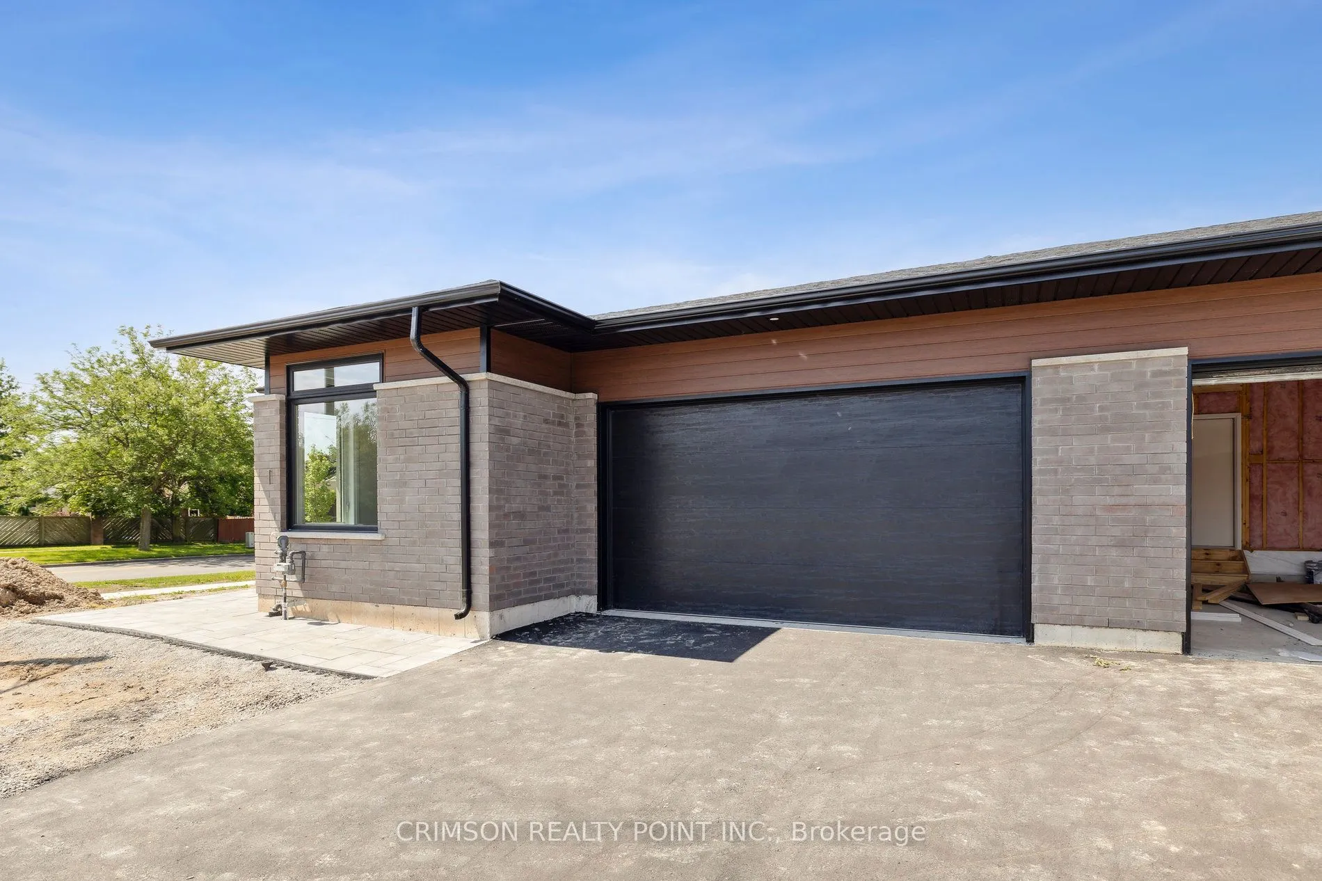 300 Richmond Street, #1
