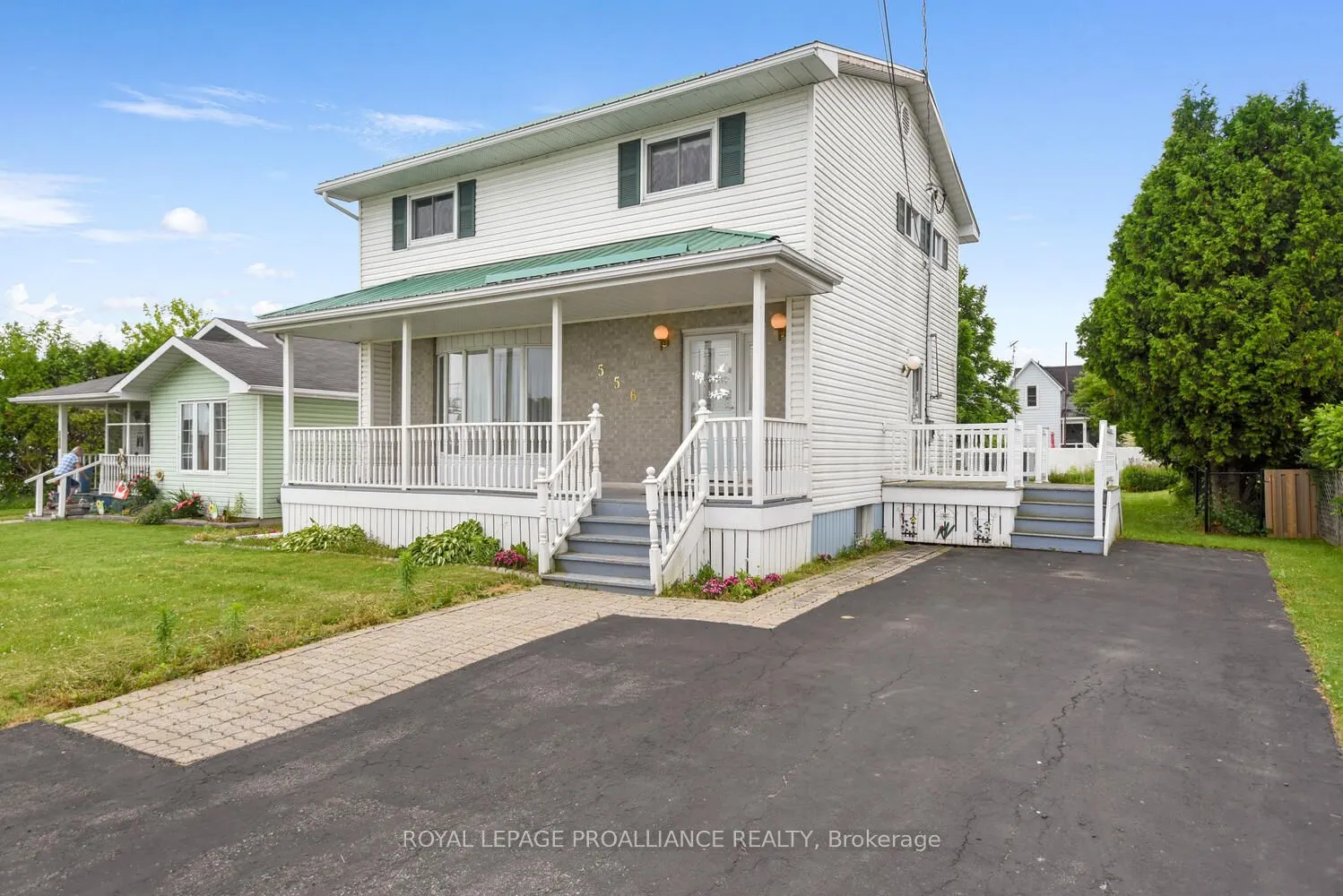556 Middle Street