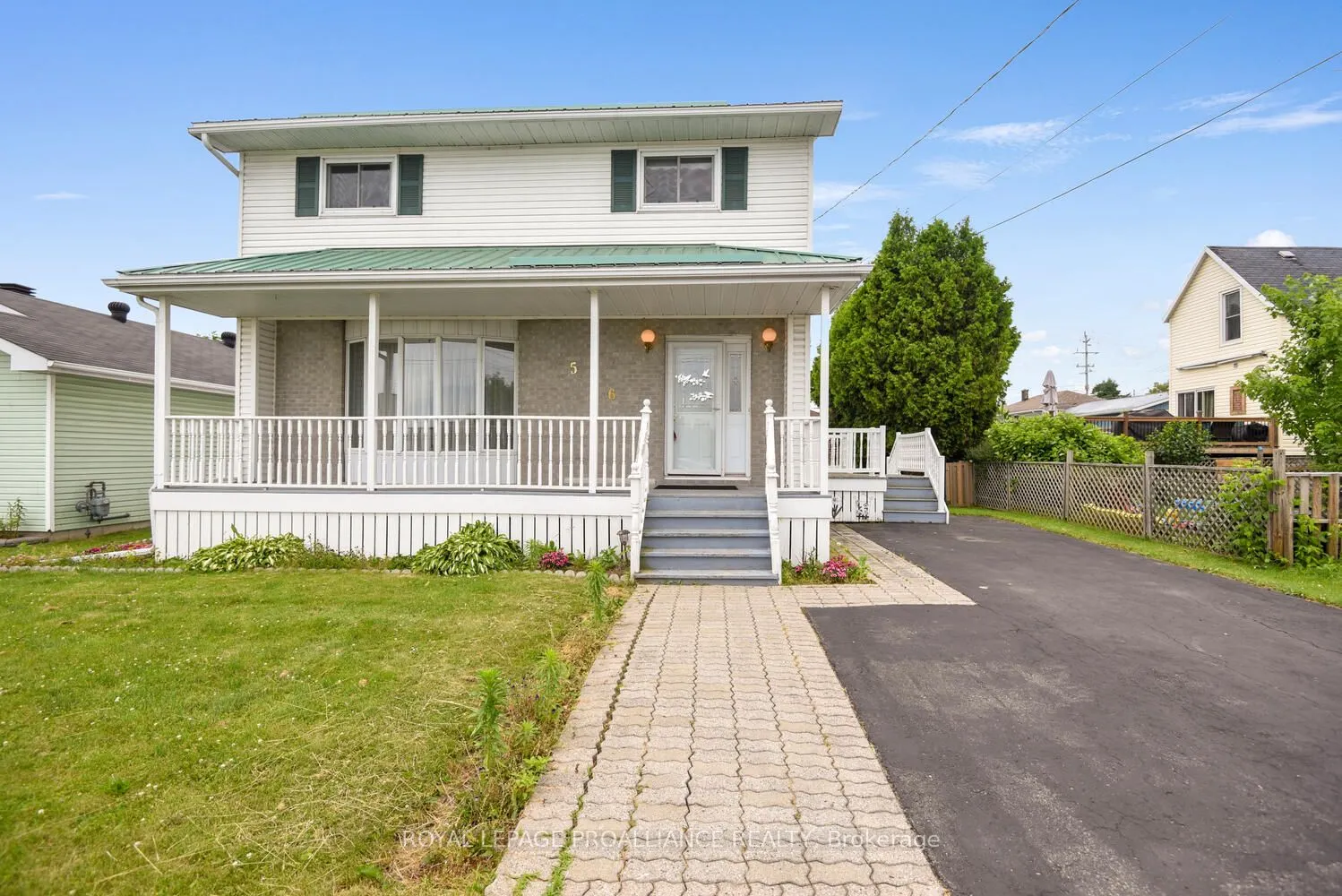 556 Middle Street