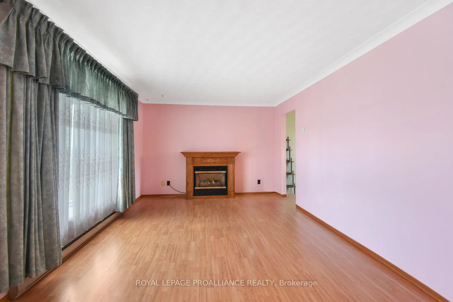 556 Middle Street