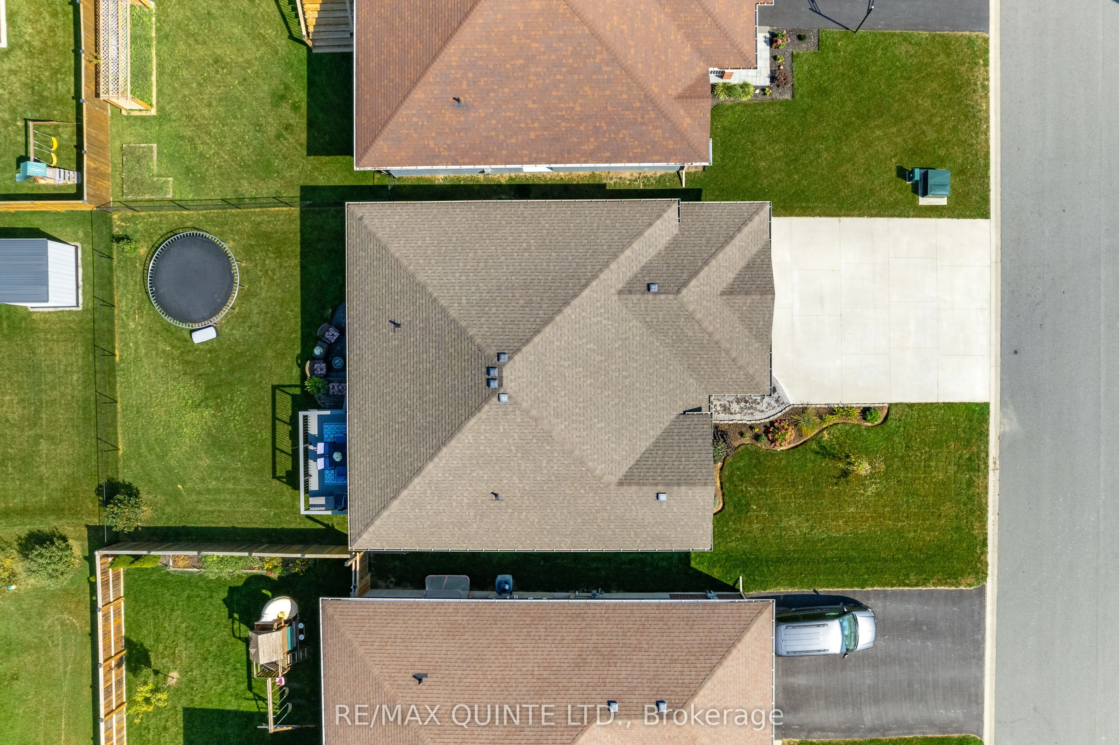 56 McIntosh Crescent