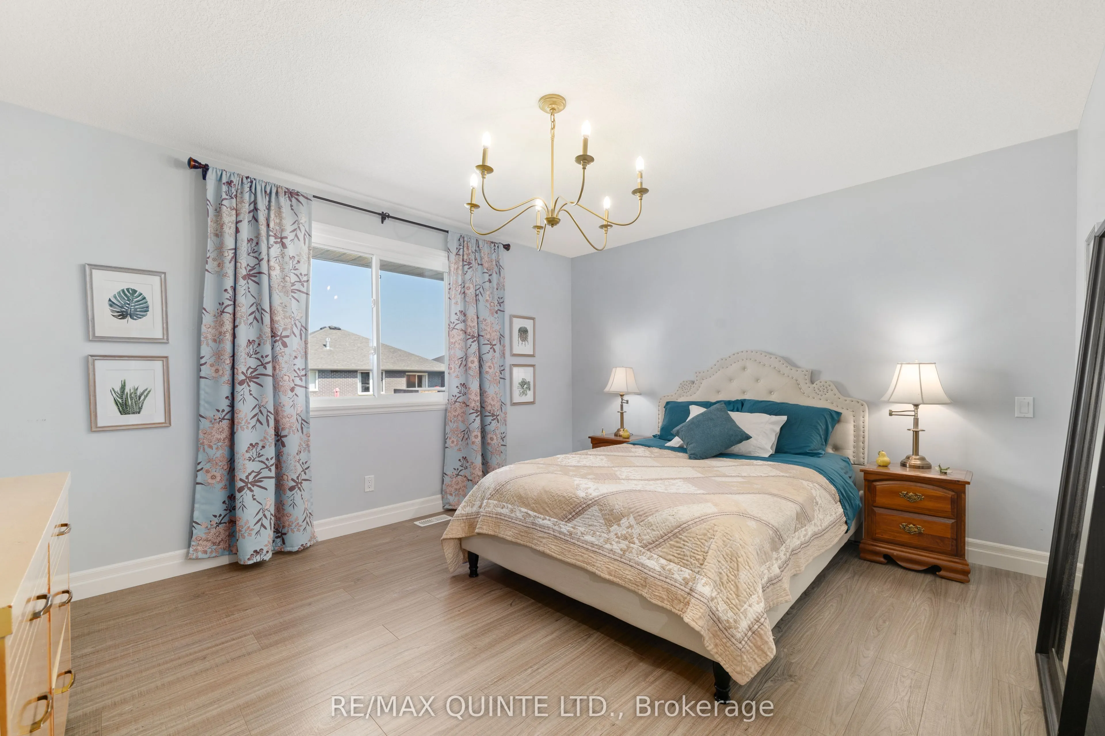 56 McIntosh Crescent