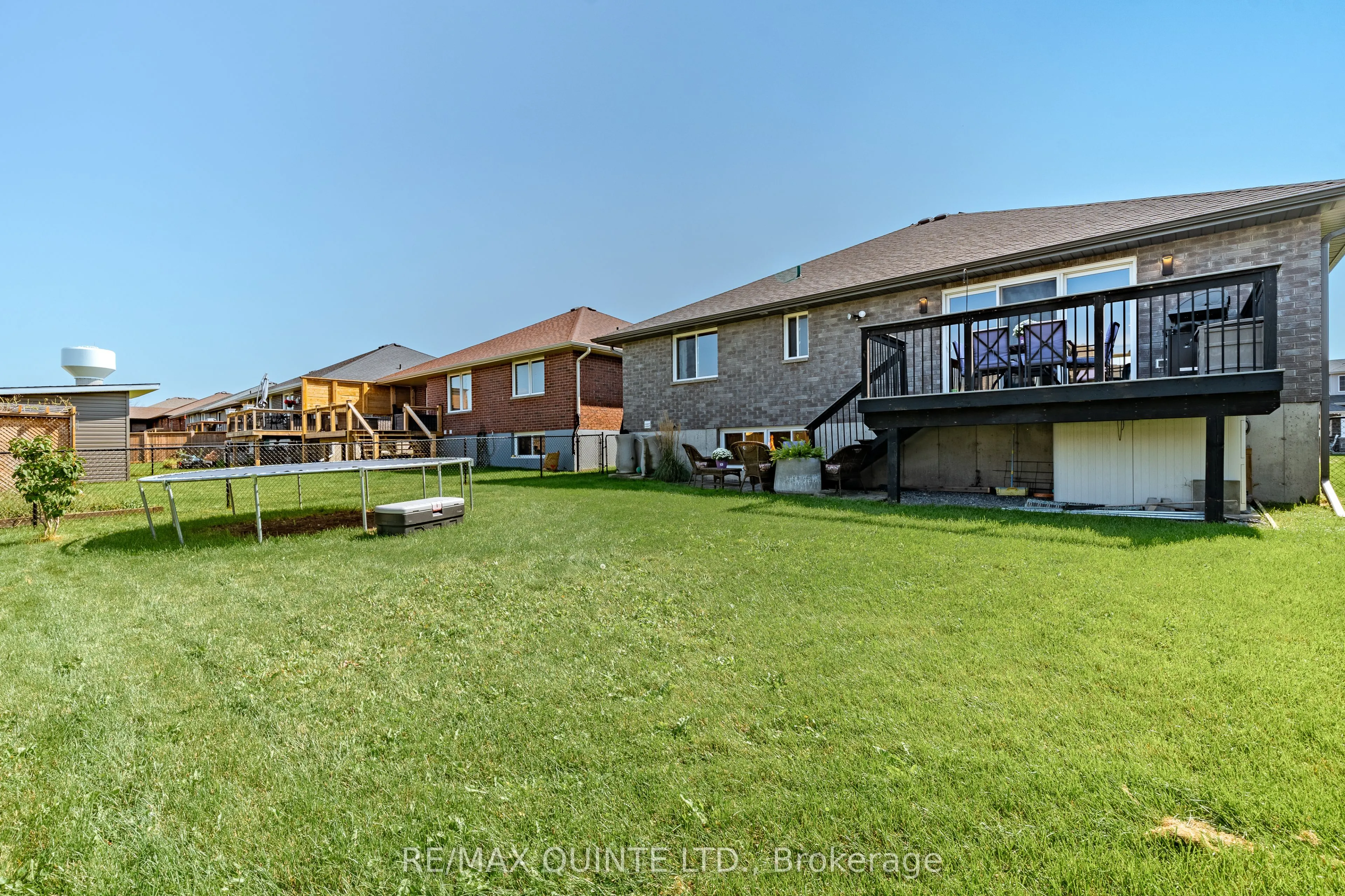 56 McIntosh Crescent