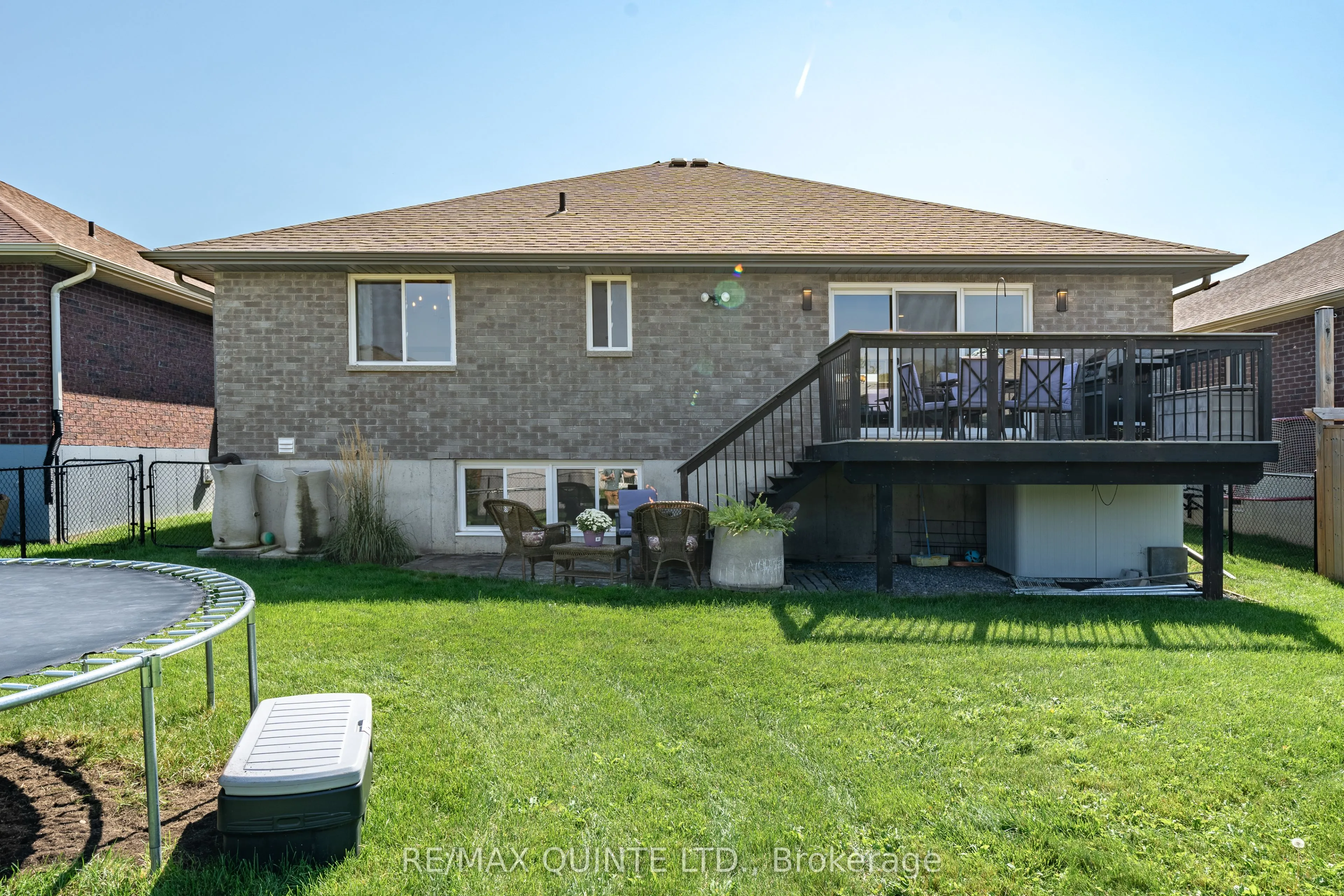 56 McIntosh Crescent