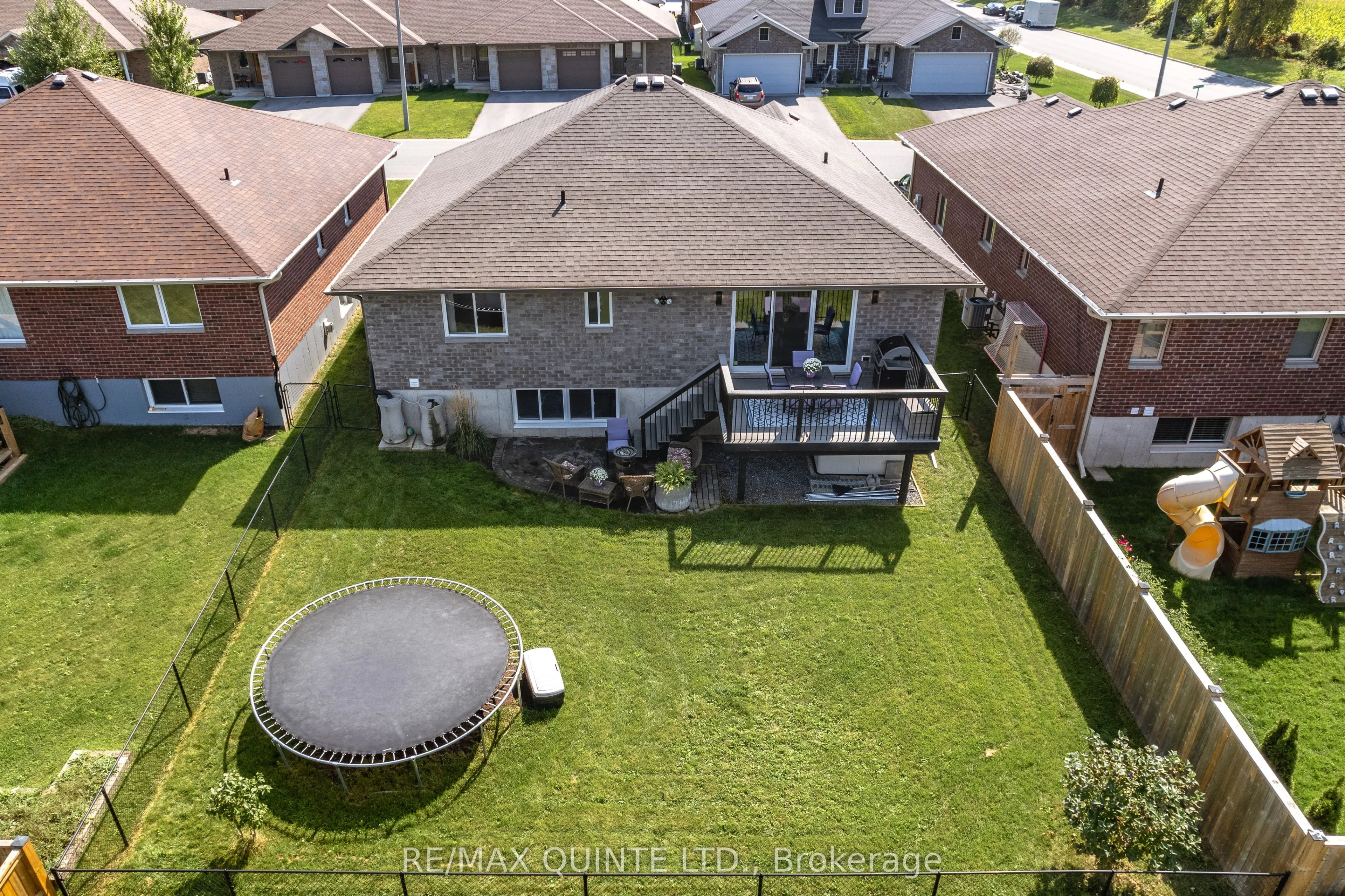 56 McIntosh Crescent