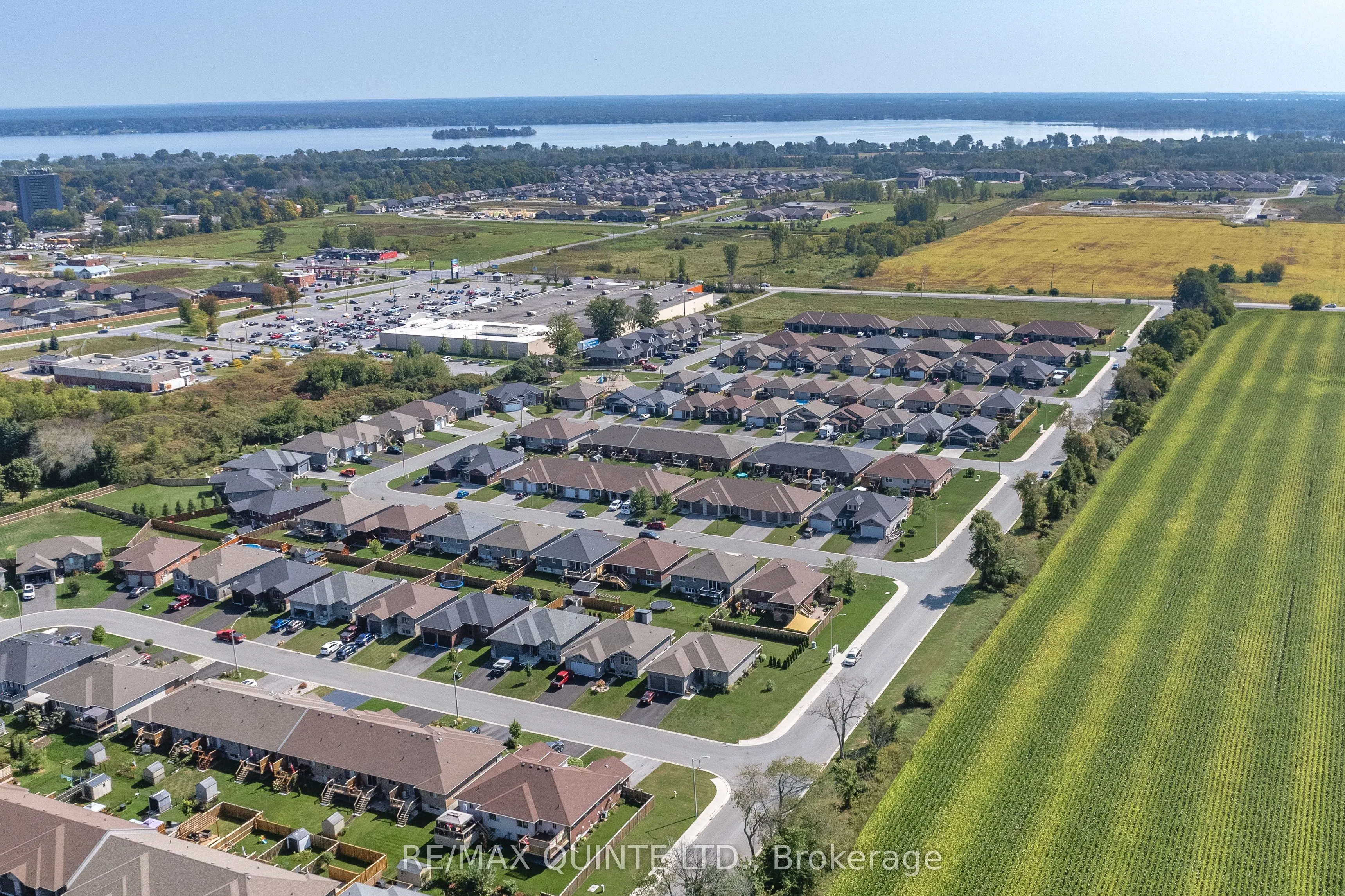 56 McIntosh Crescent