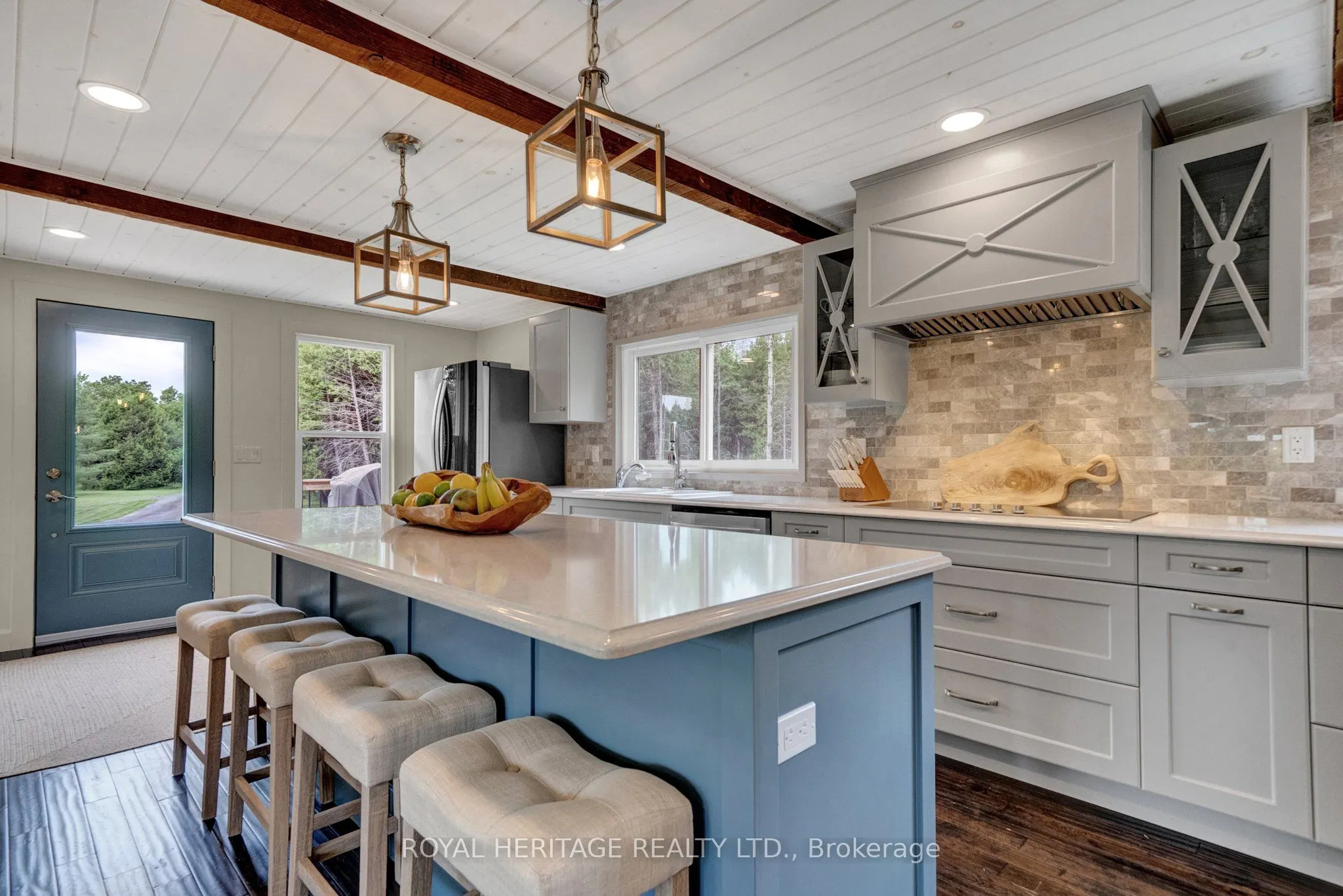 7551 Campbell Road
