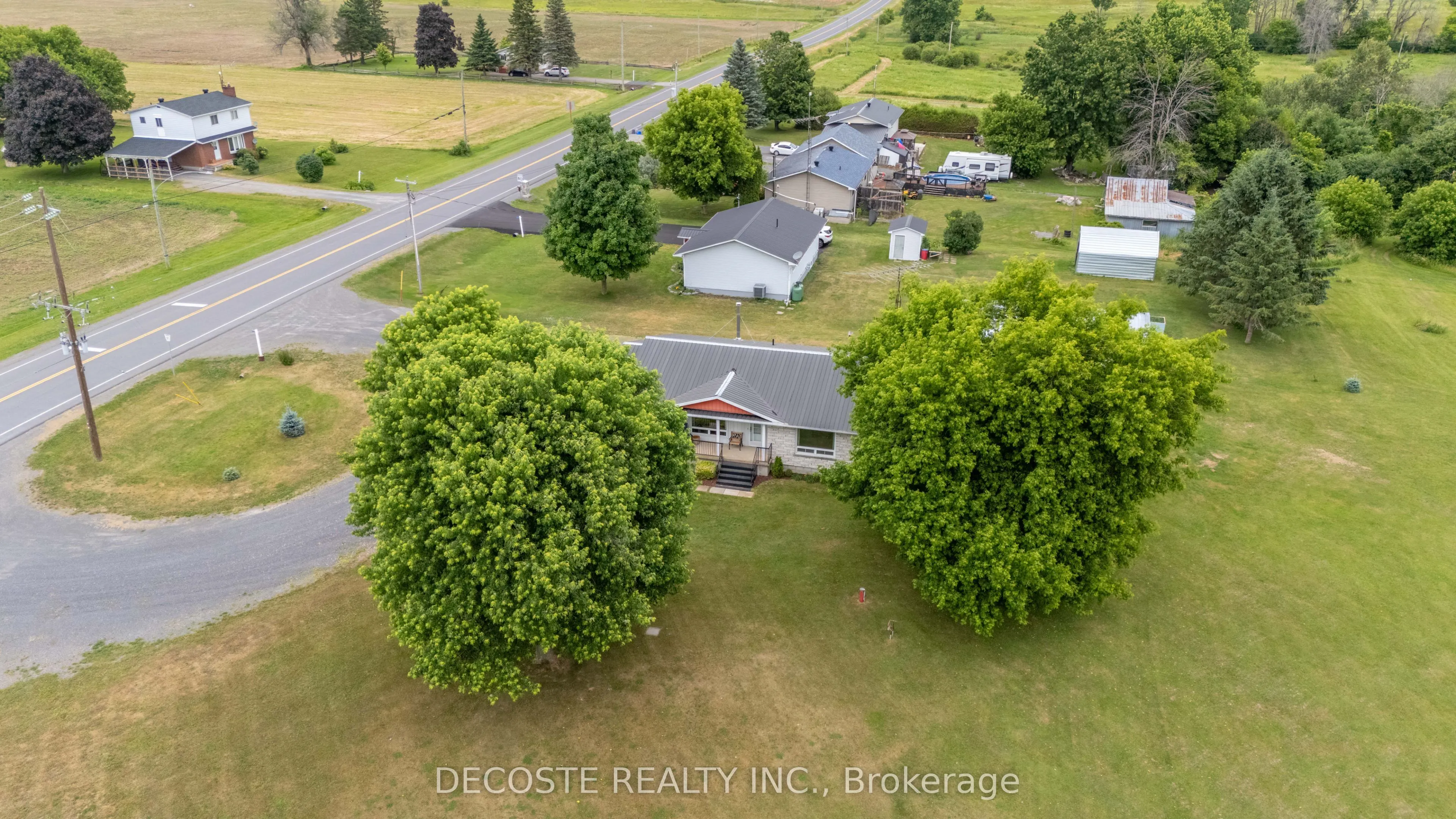 20330 Lochiel Road
