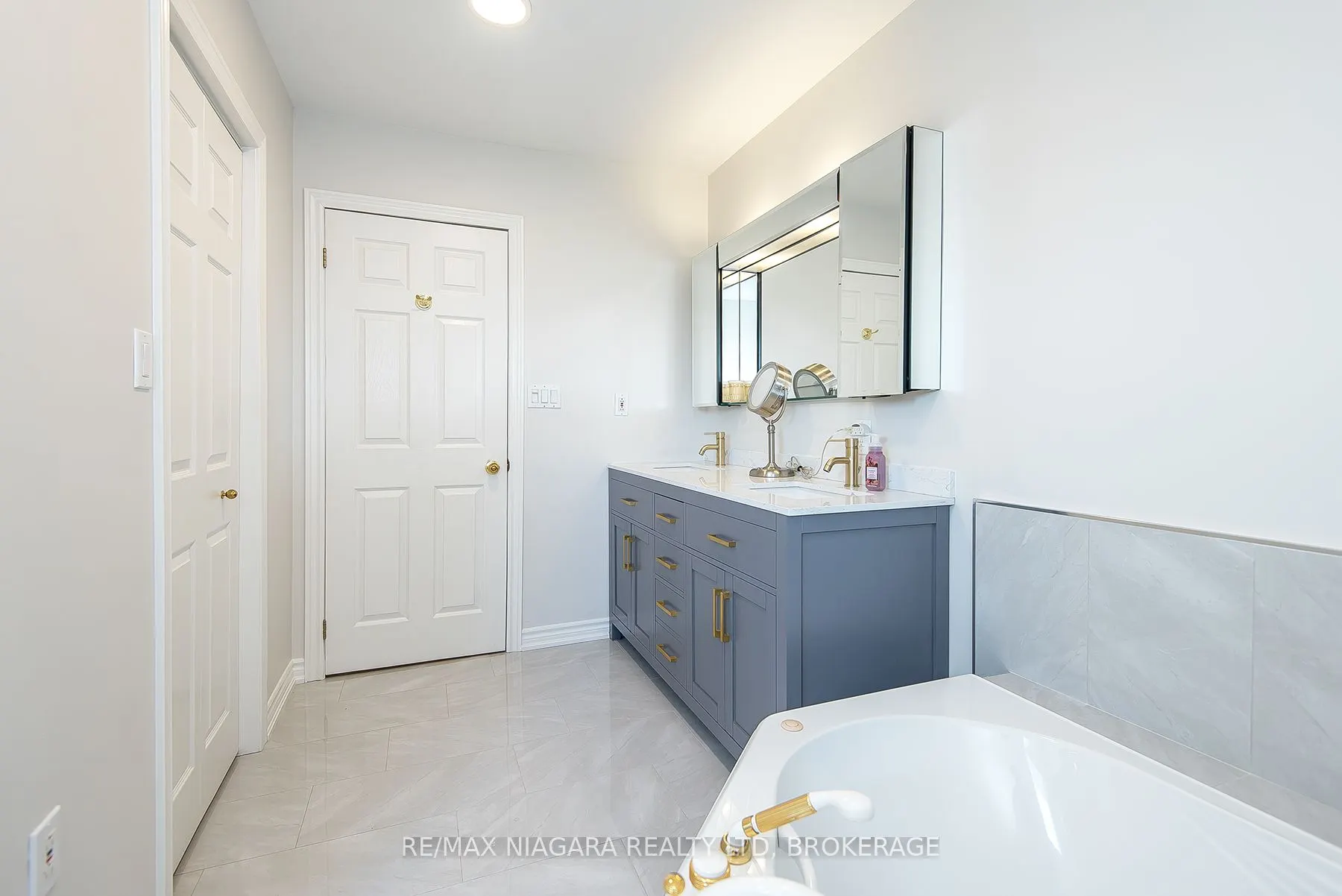 38 Banburry Crescent