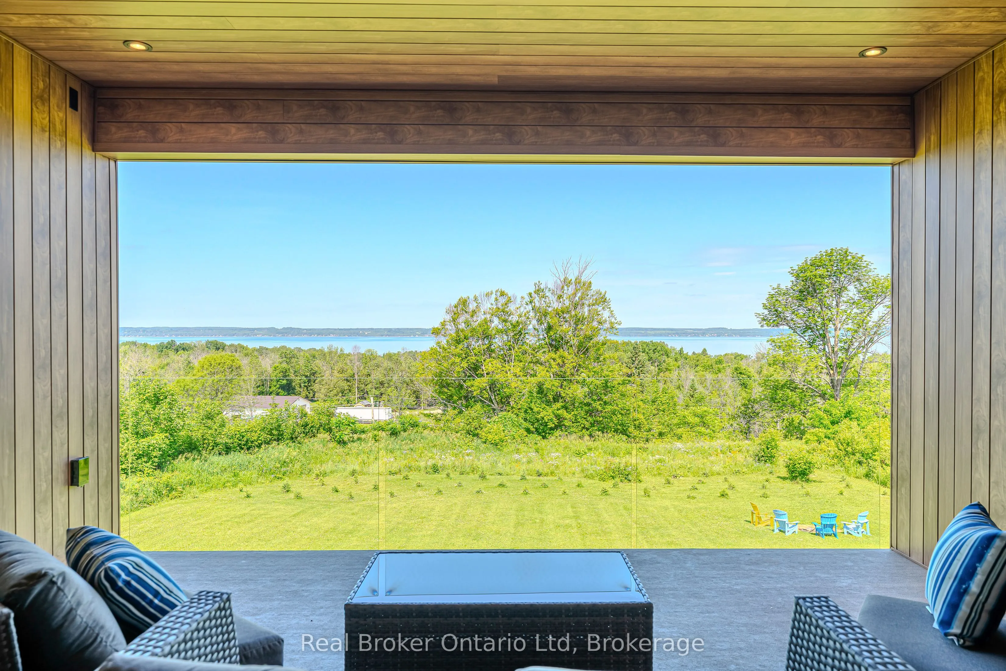 359801 Bayshore Road