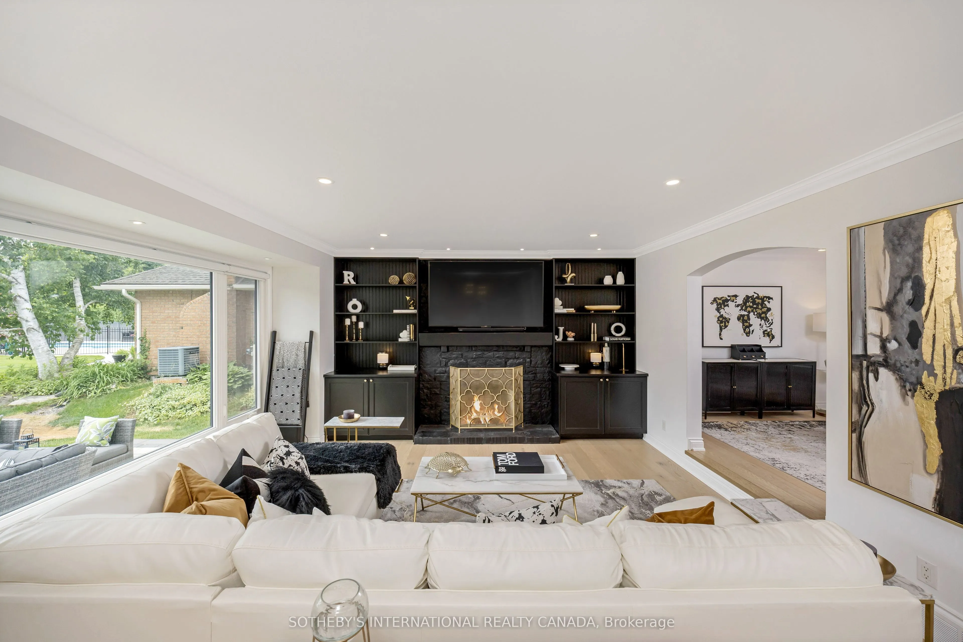 10 Meander Close