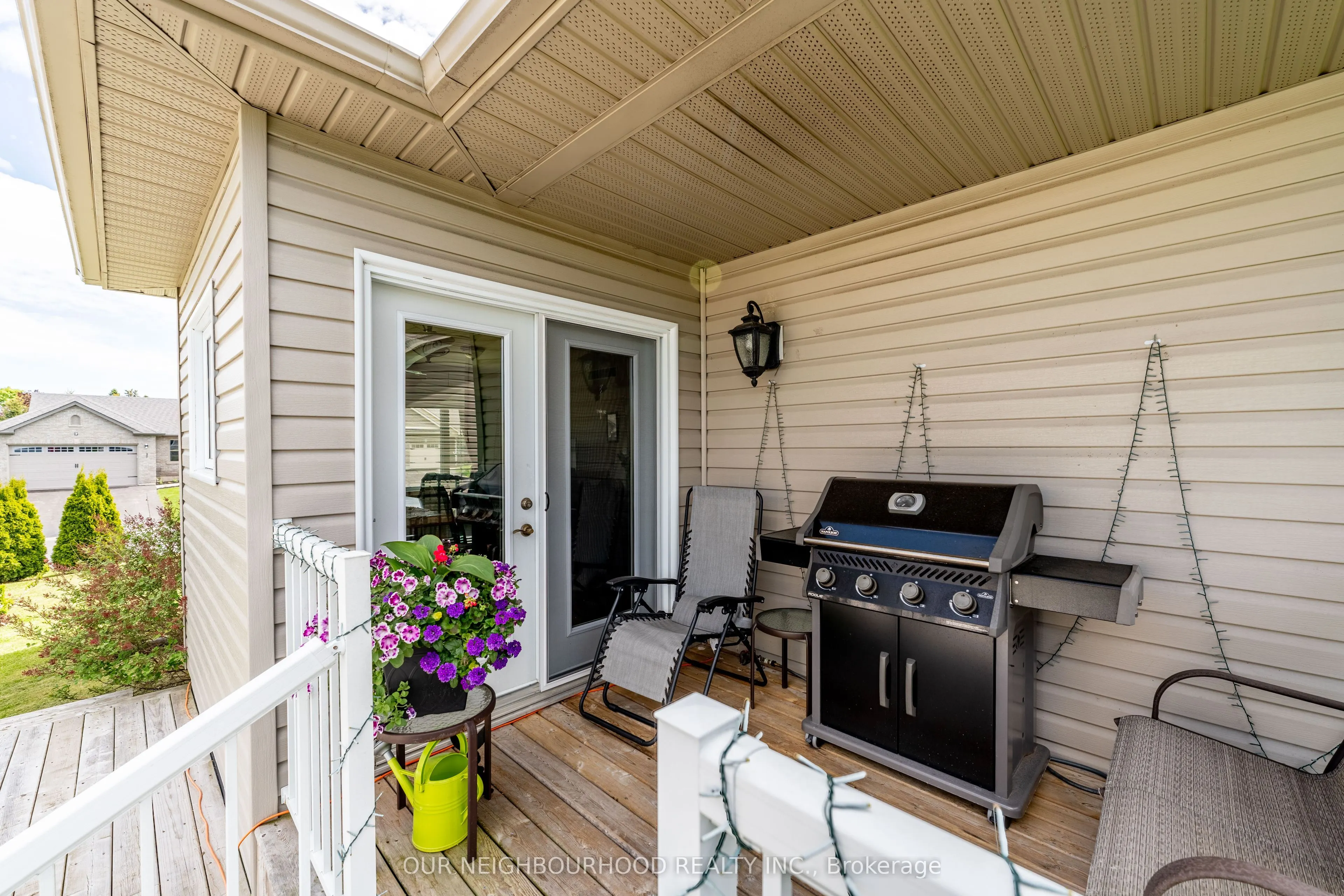 16 Cortland Crescent