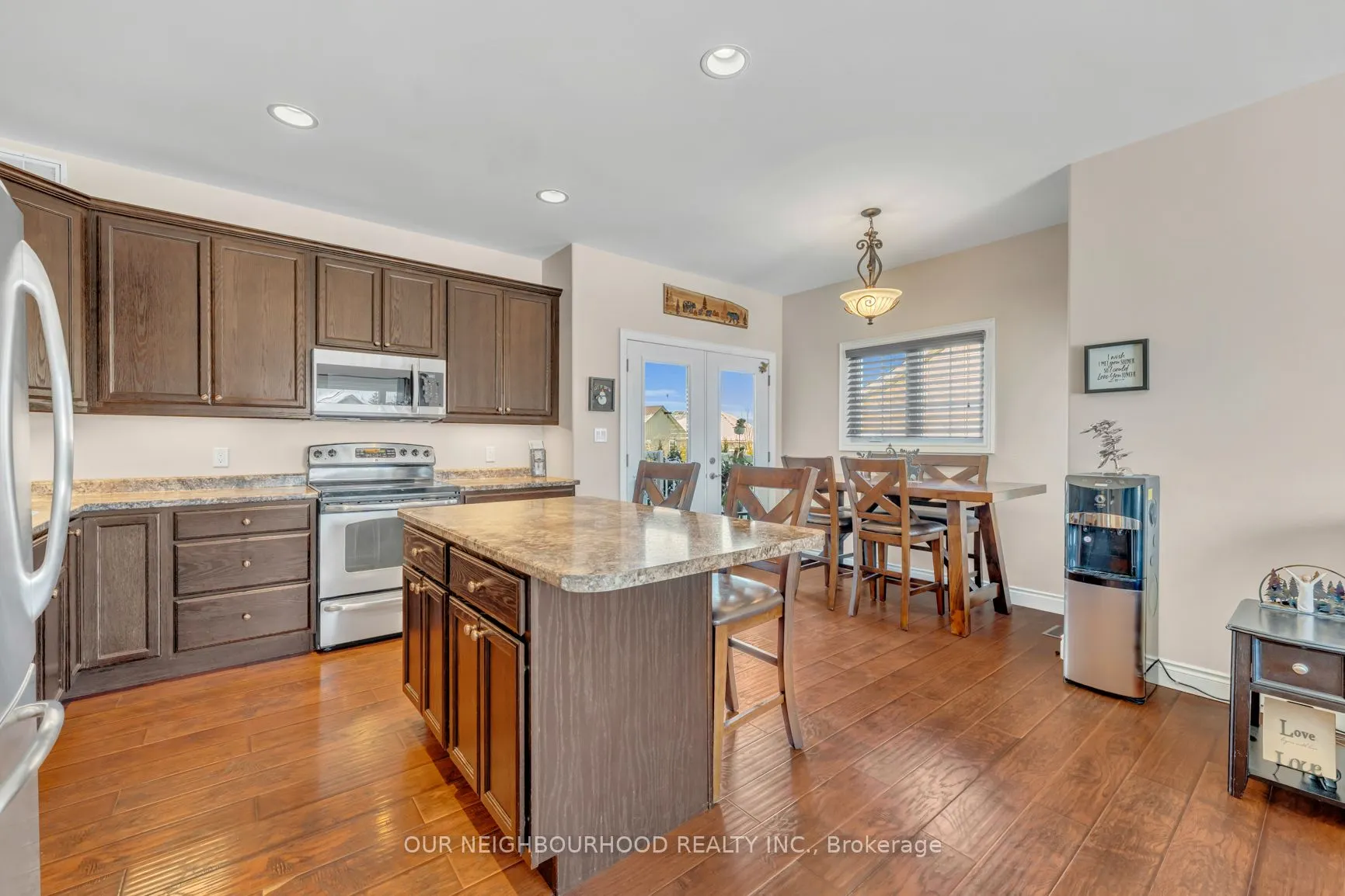 16 Cortland Crescent