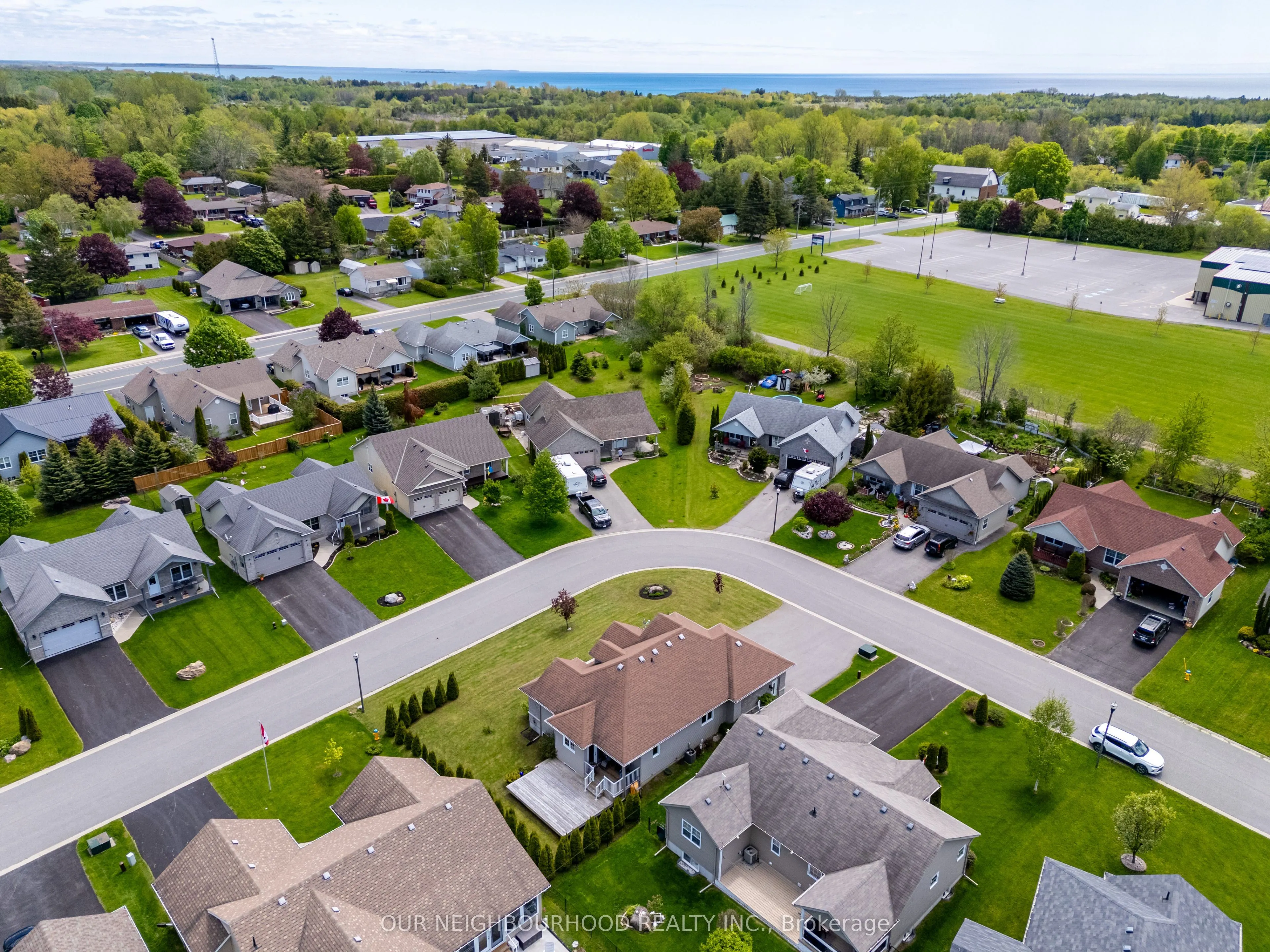 16 Cortland Crescent