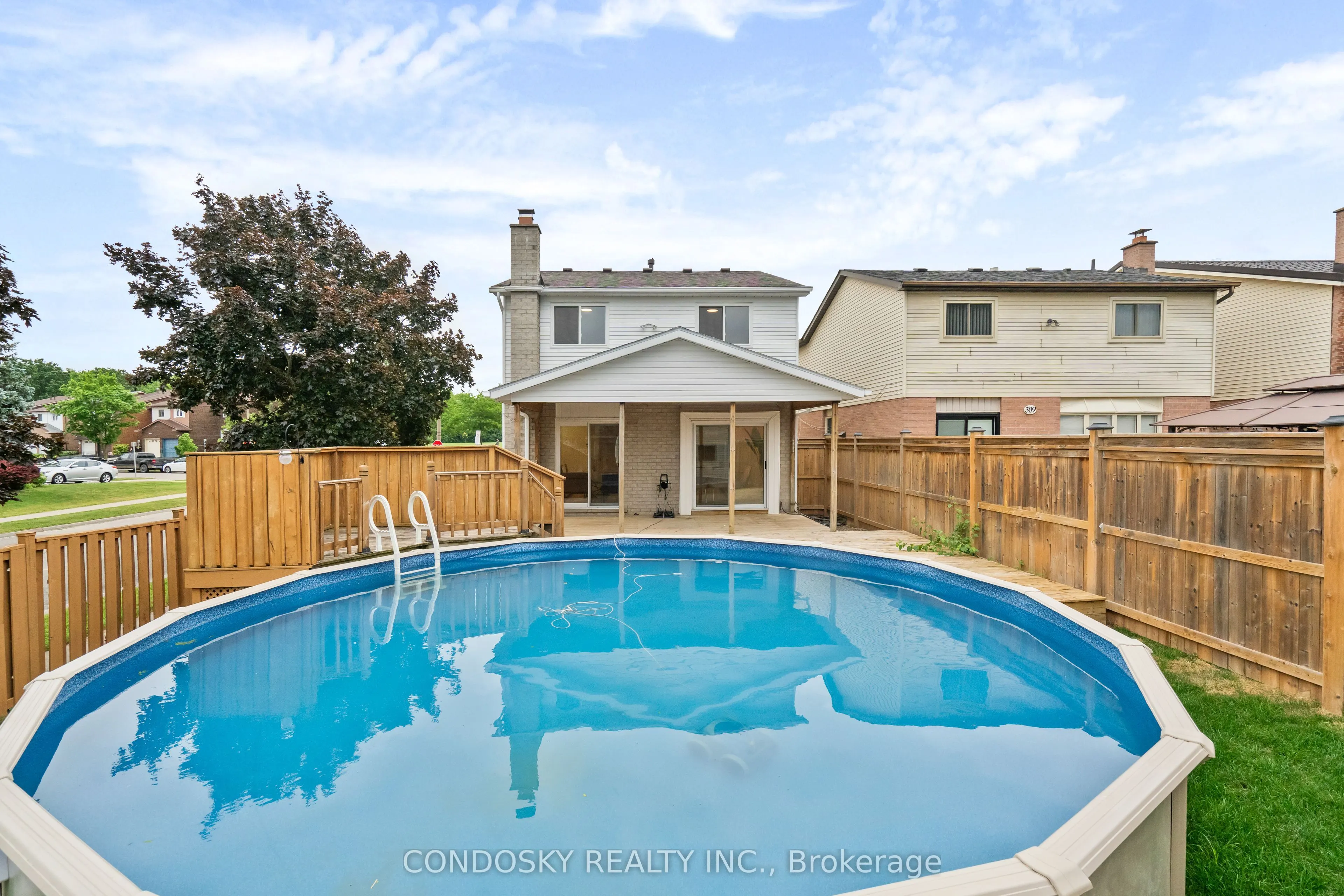 311 Macintosh Drive