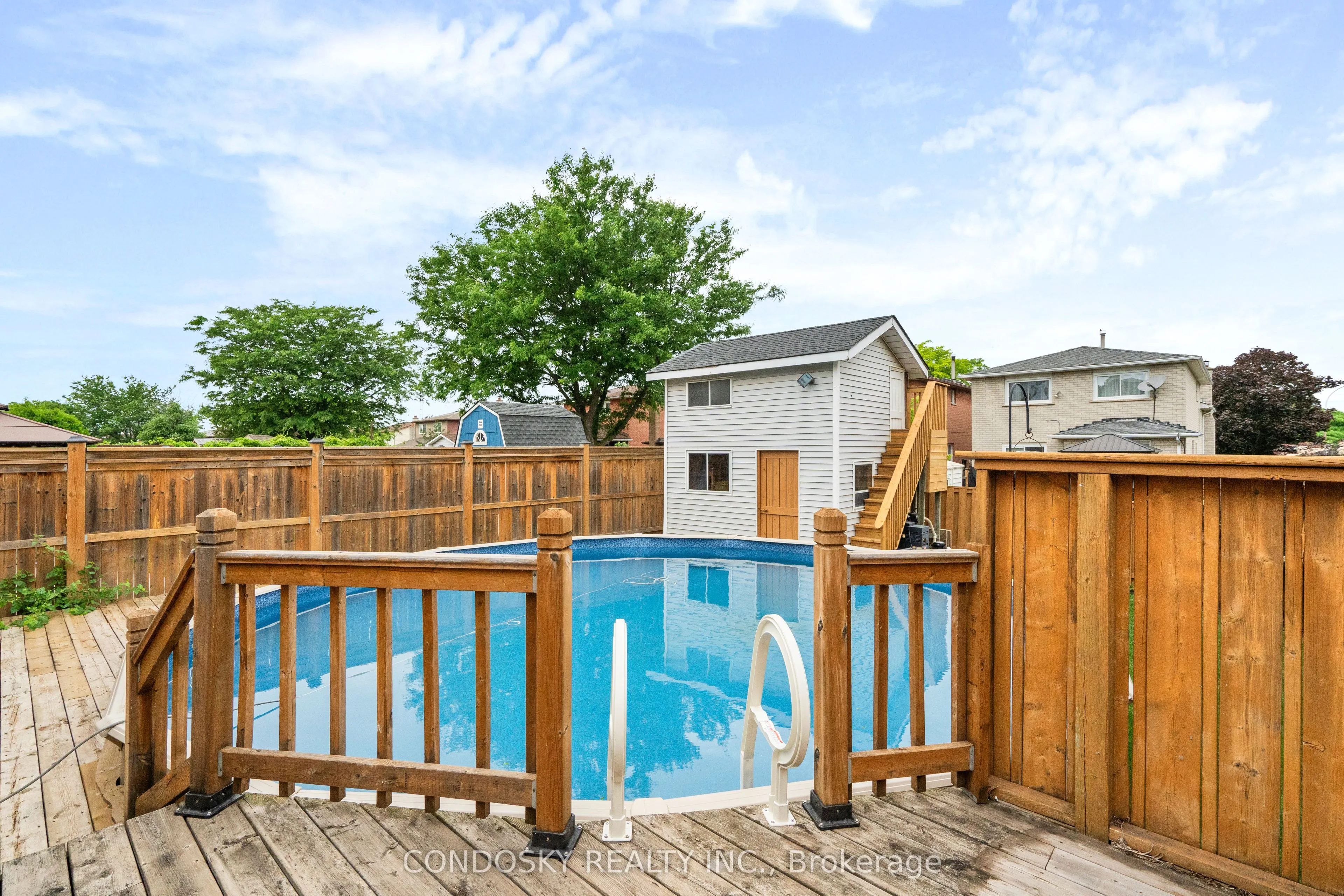 311 Macintosh Drive