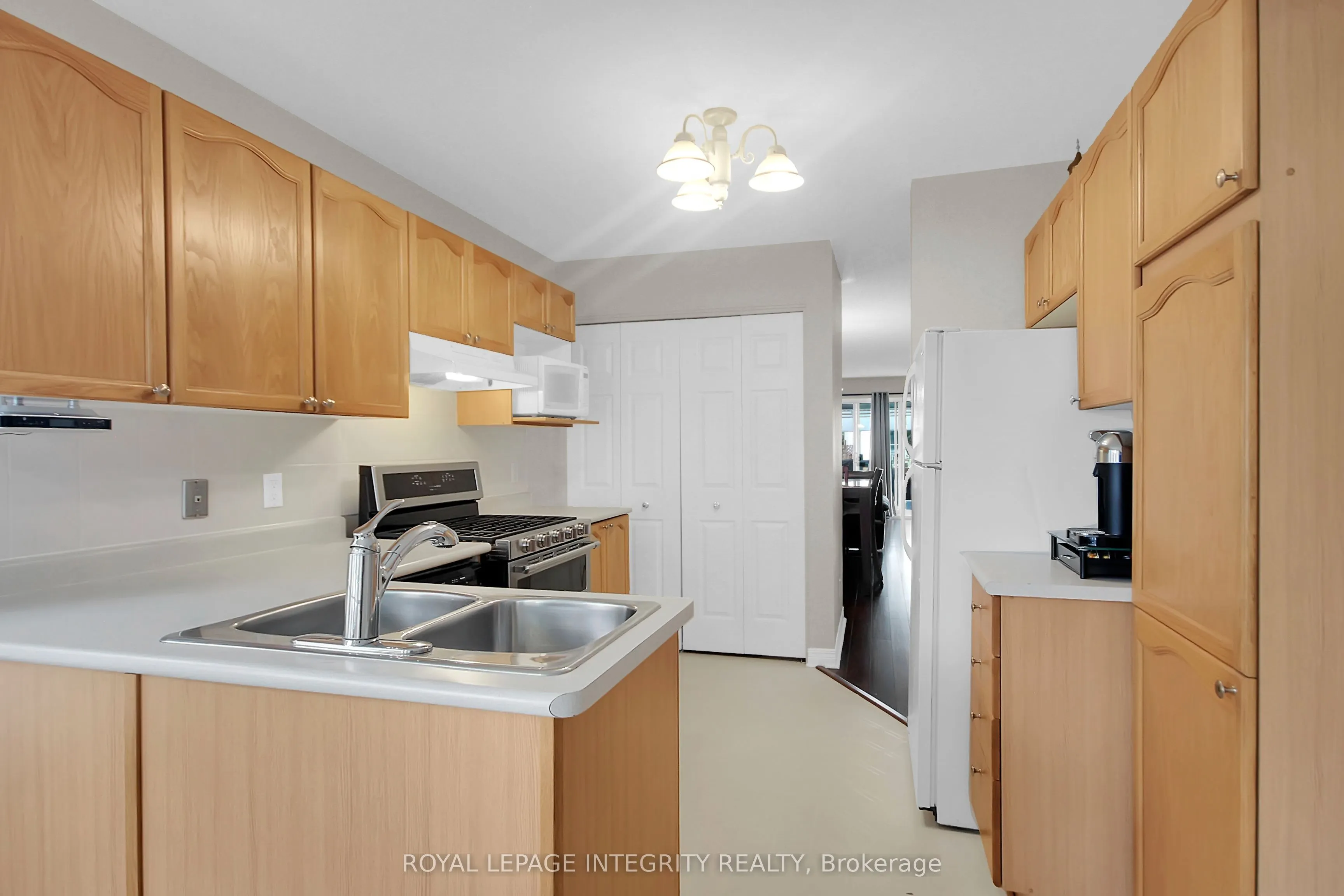 22 Halkirk Avenue