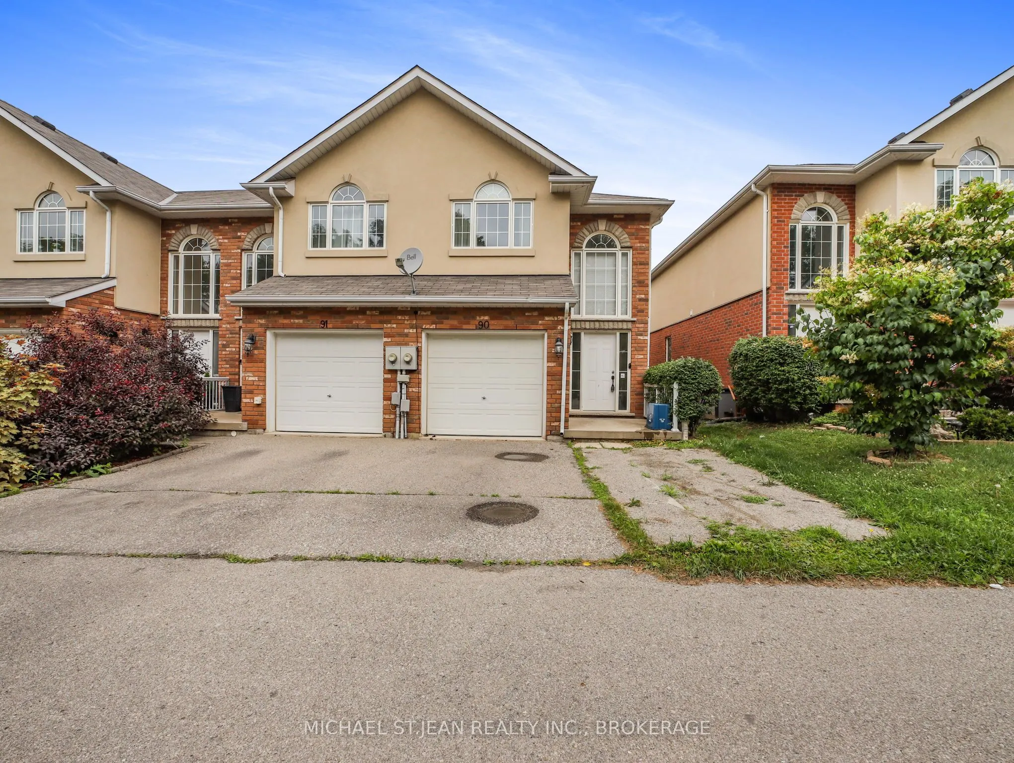 20 McConkey Crescent #90