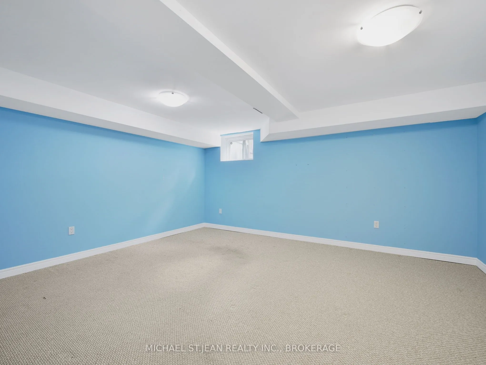 20 McConkey Crescent #90