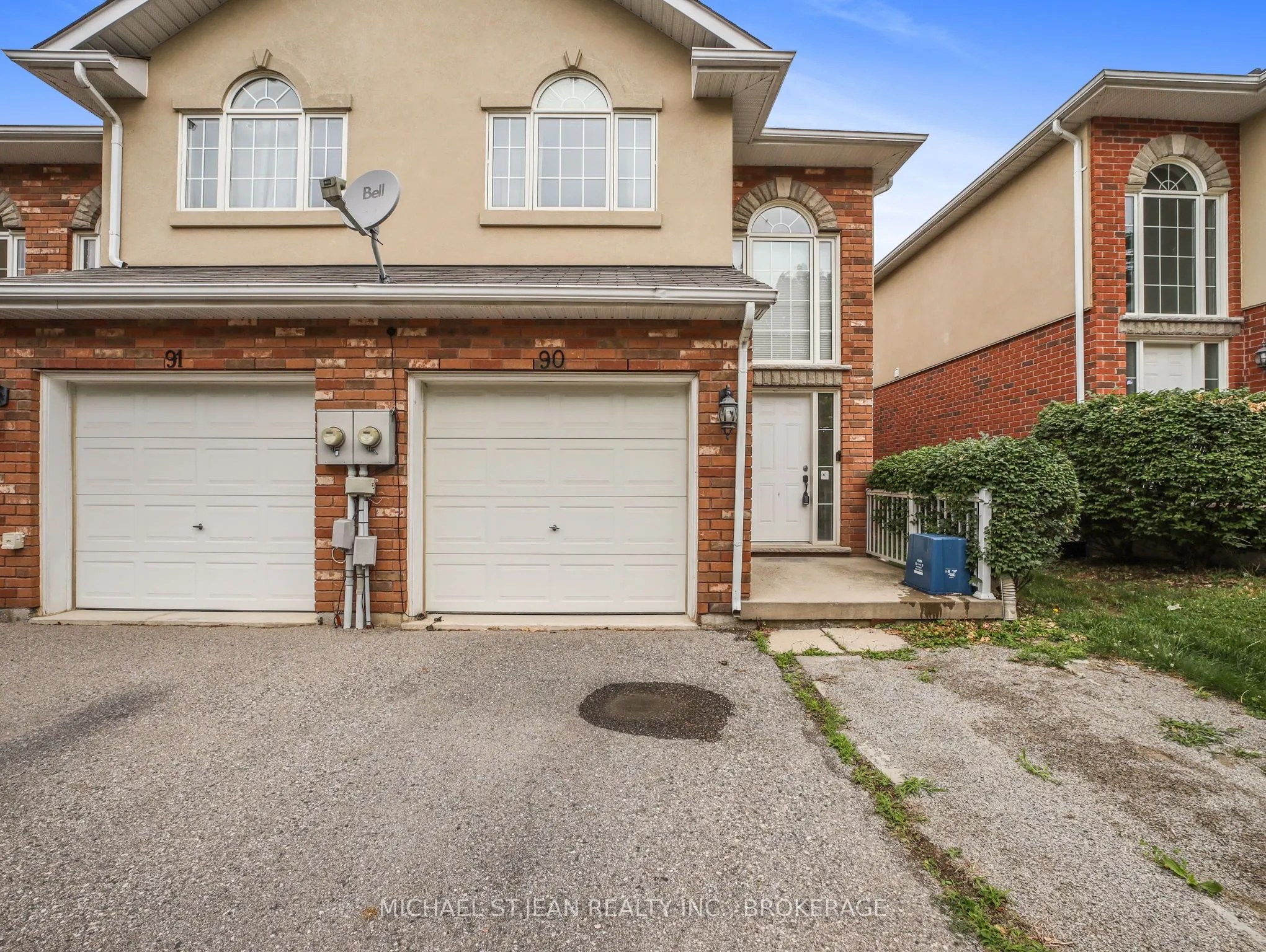20 McConkey Crescent #90