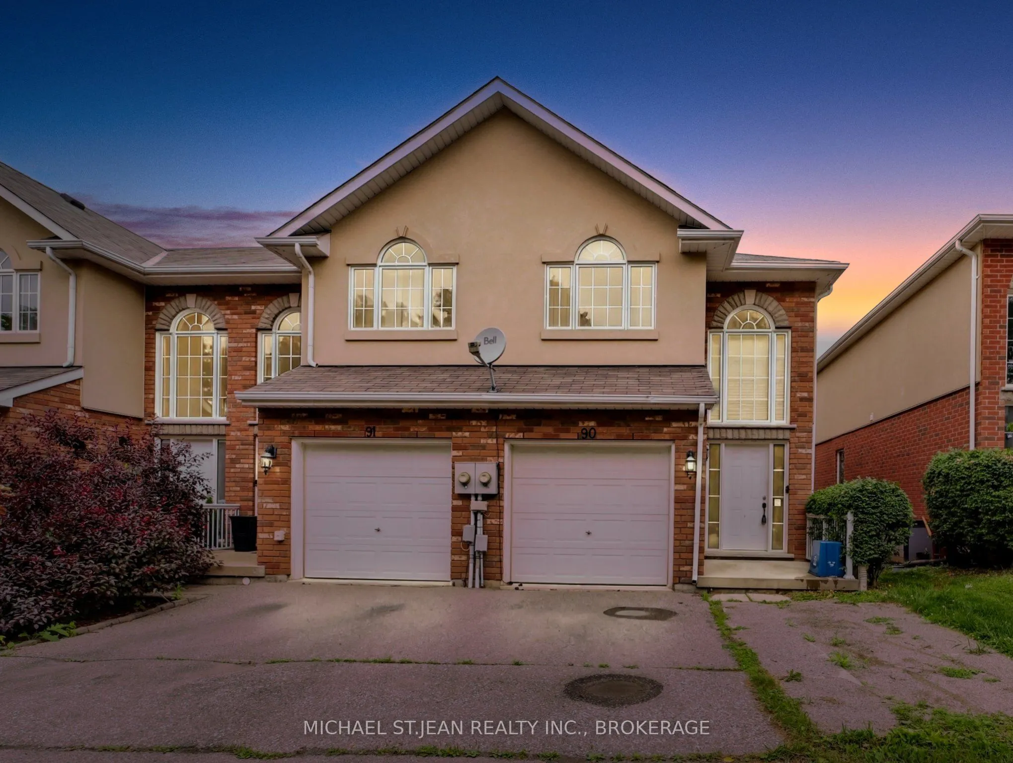 20 McConkey Crescent #90