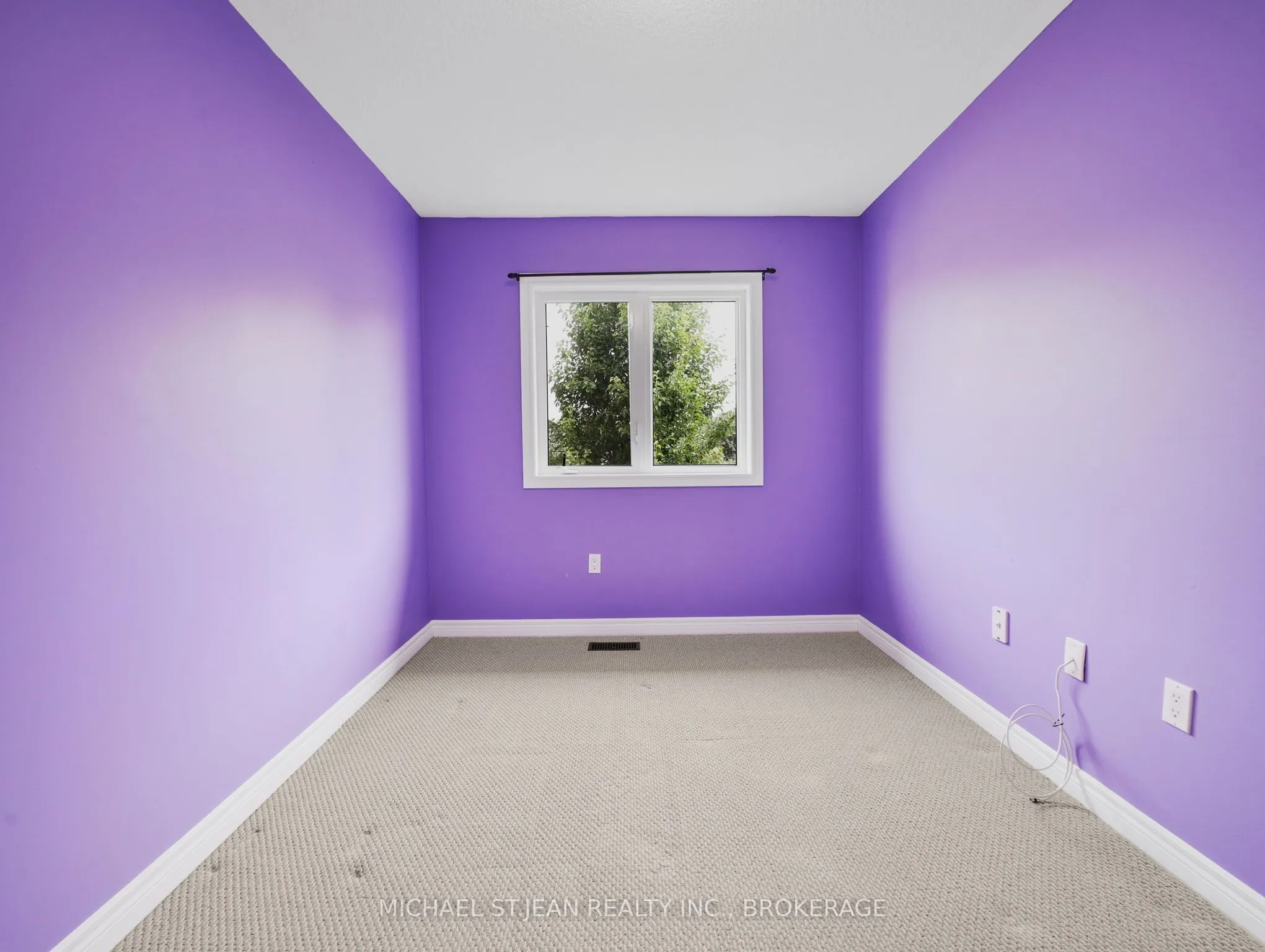20 McConkey Crescent #90