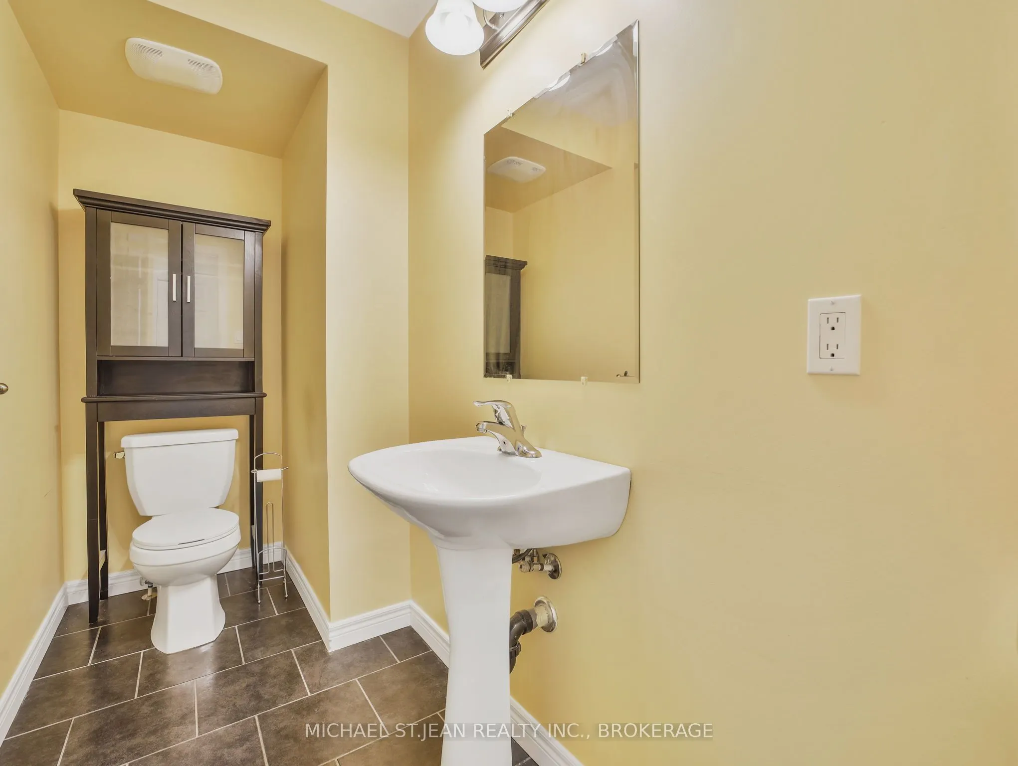 20 McConkey Crescent #90