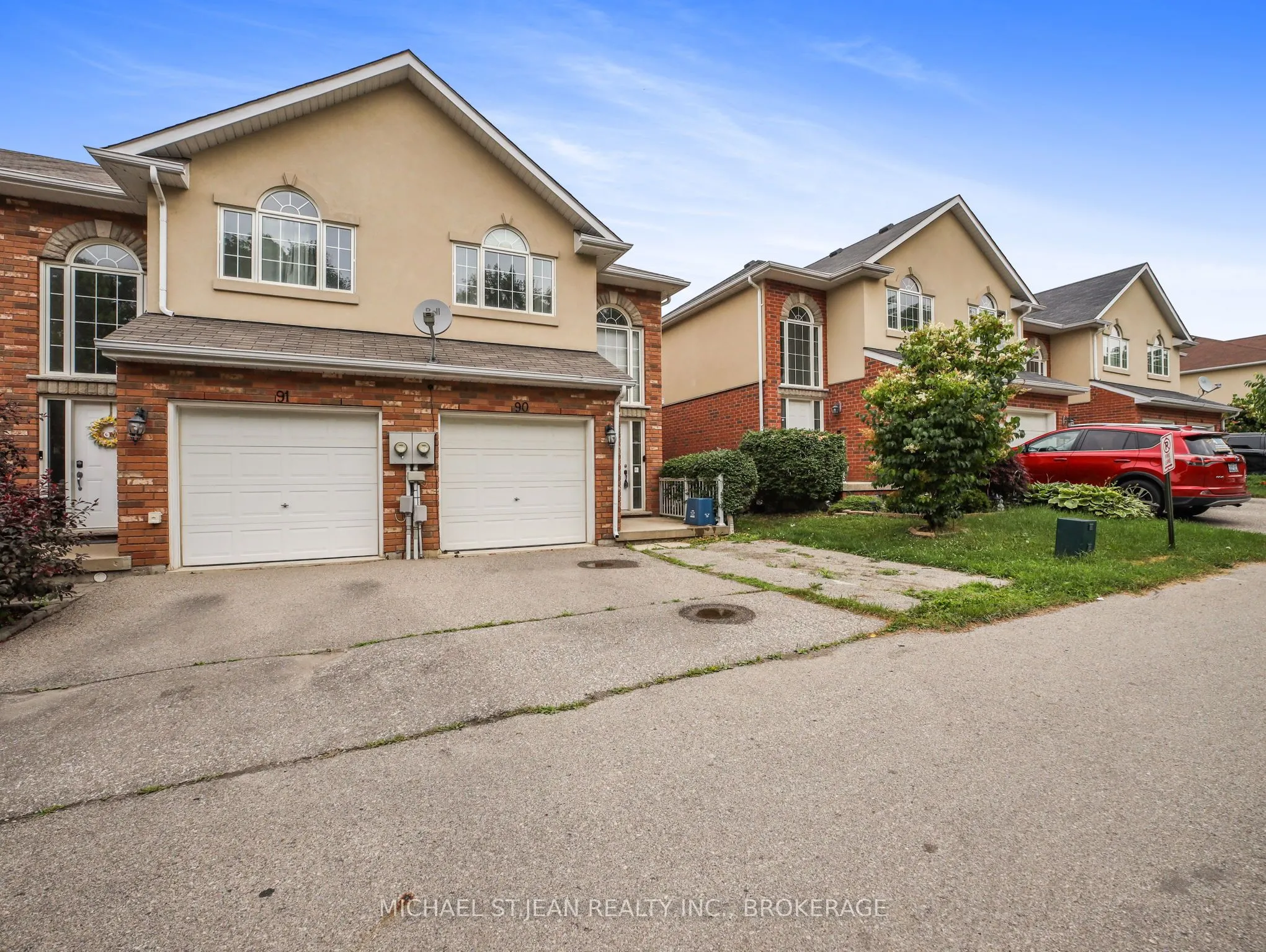 20 McConkey Crescent #90