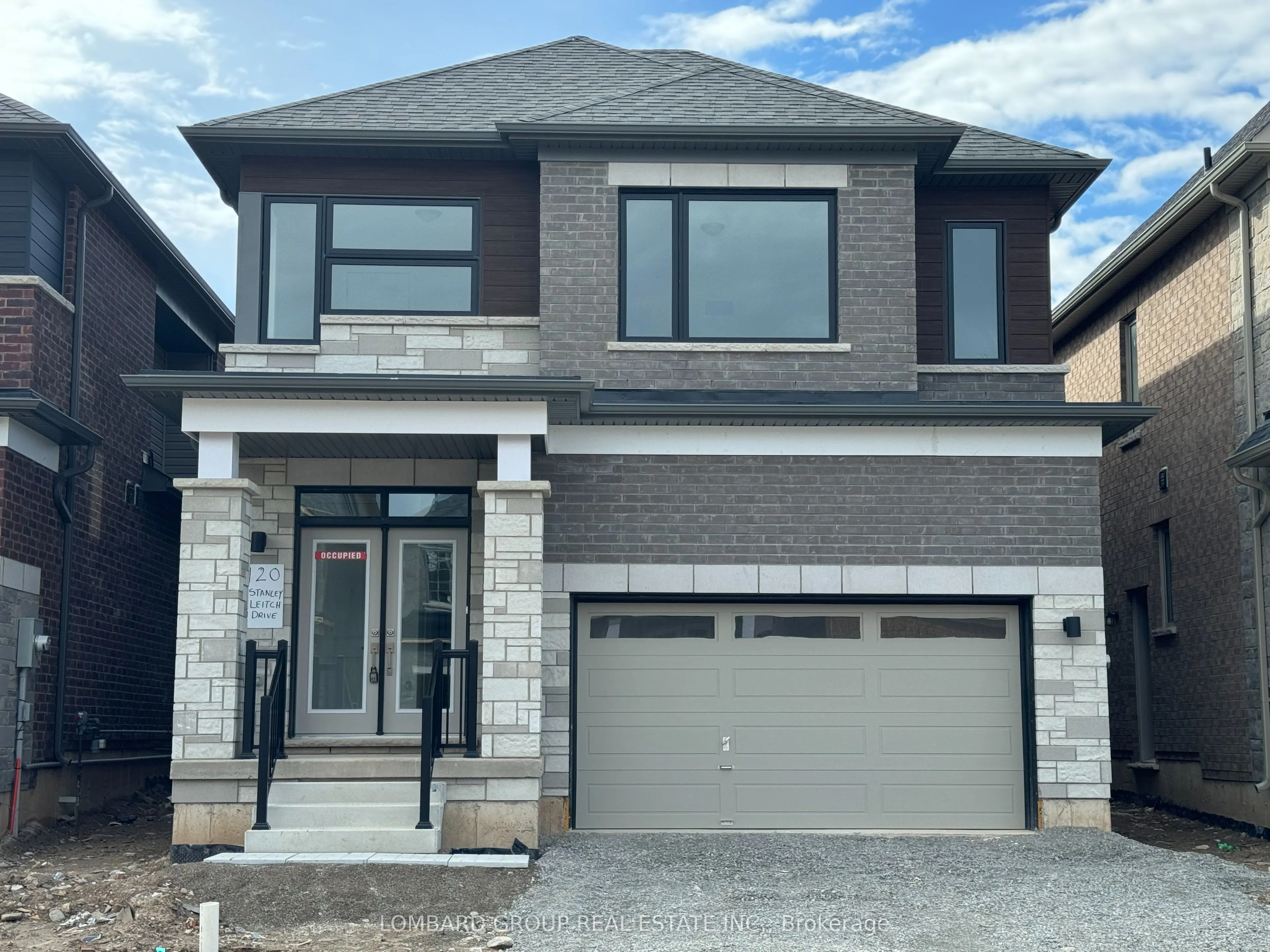 21 Stanley Leitch Drive