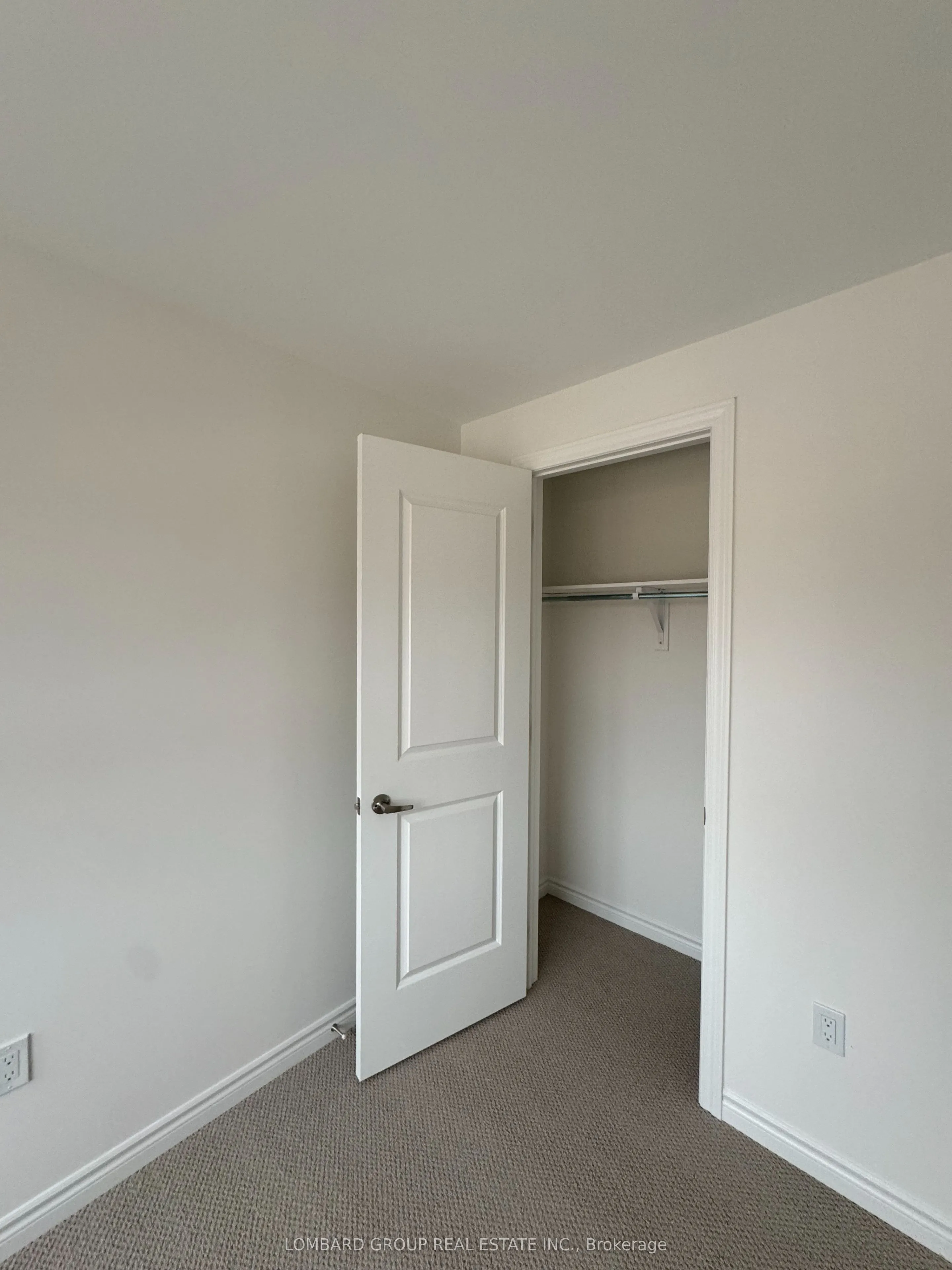21 Stanley Leitch Drive