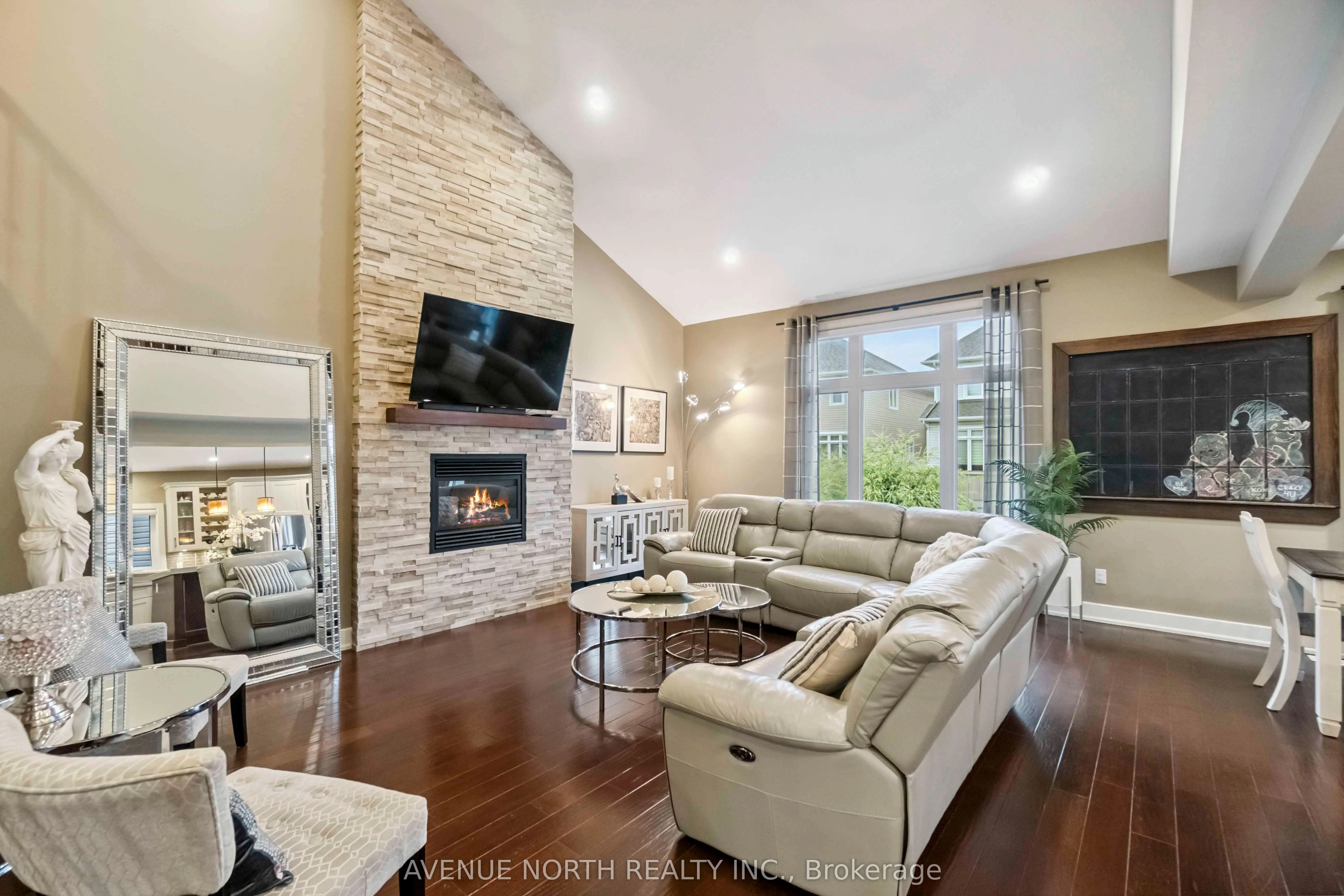 718 BUNCHBERRY Way