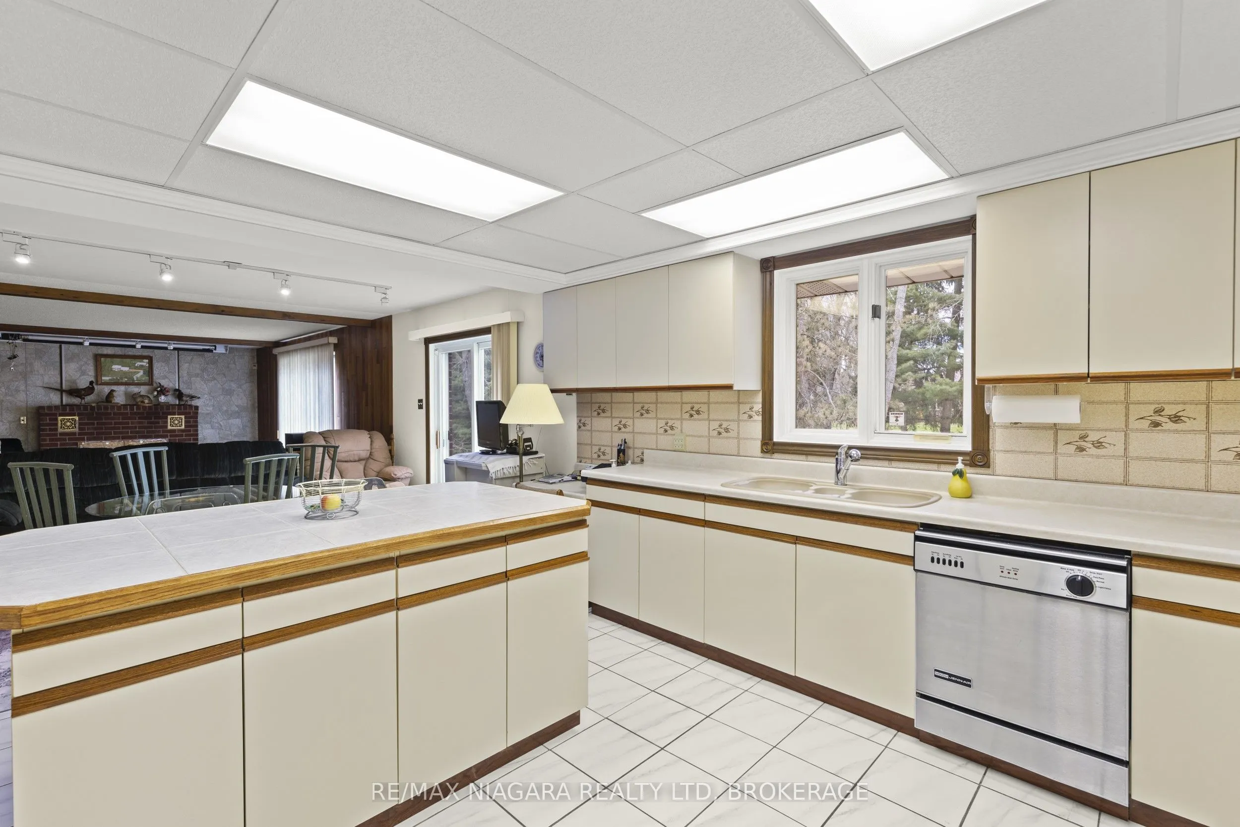 683 Canboro Road