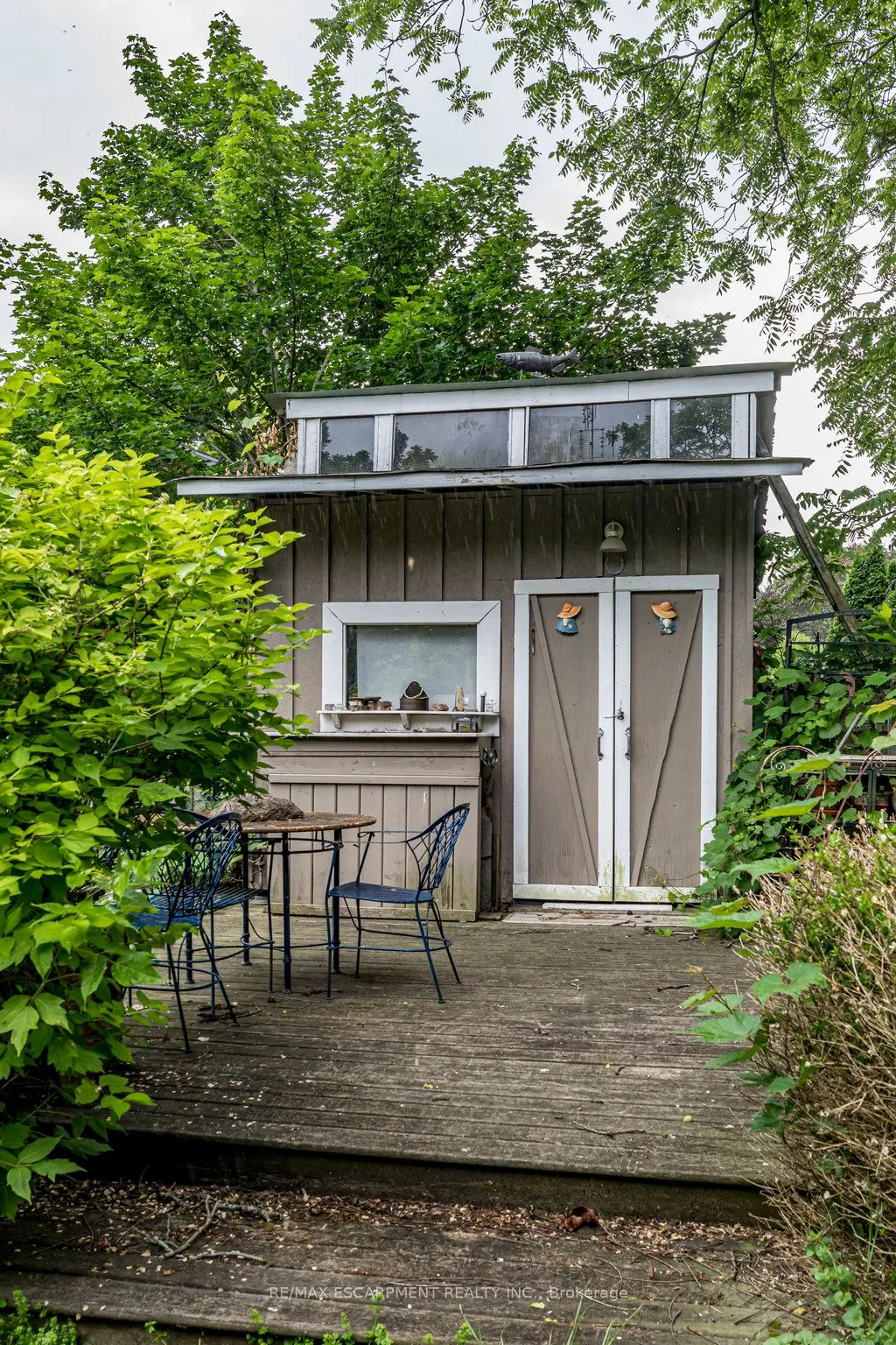 169 Forfar Street W