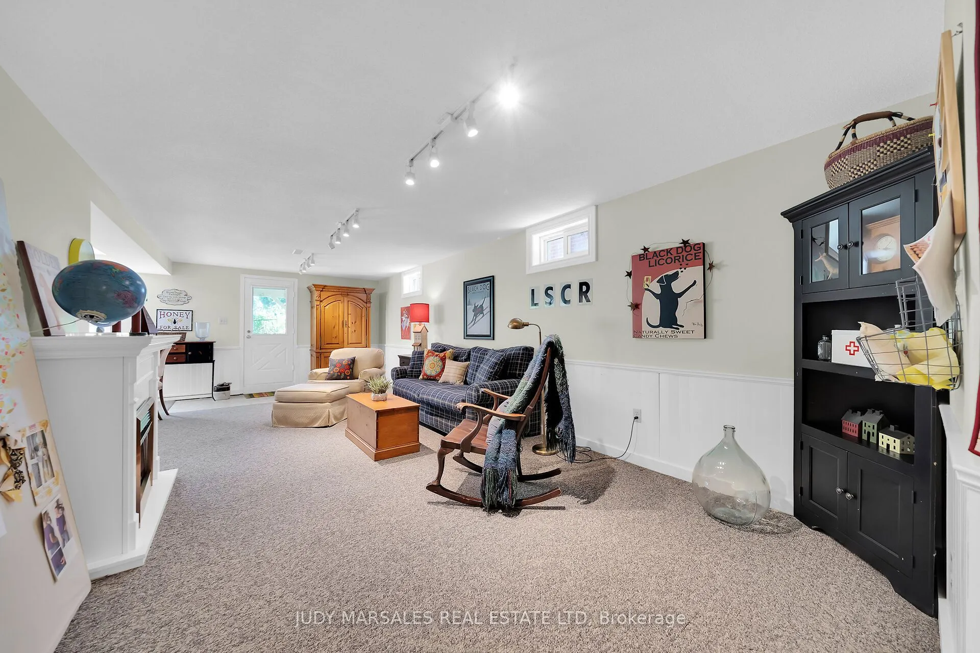 12 Vance Crescent