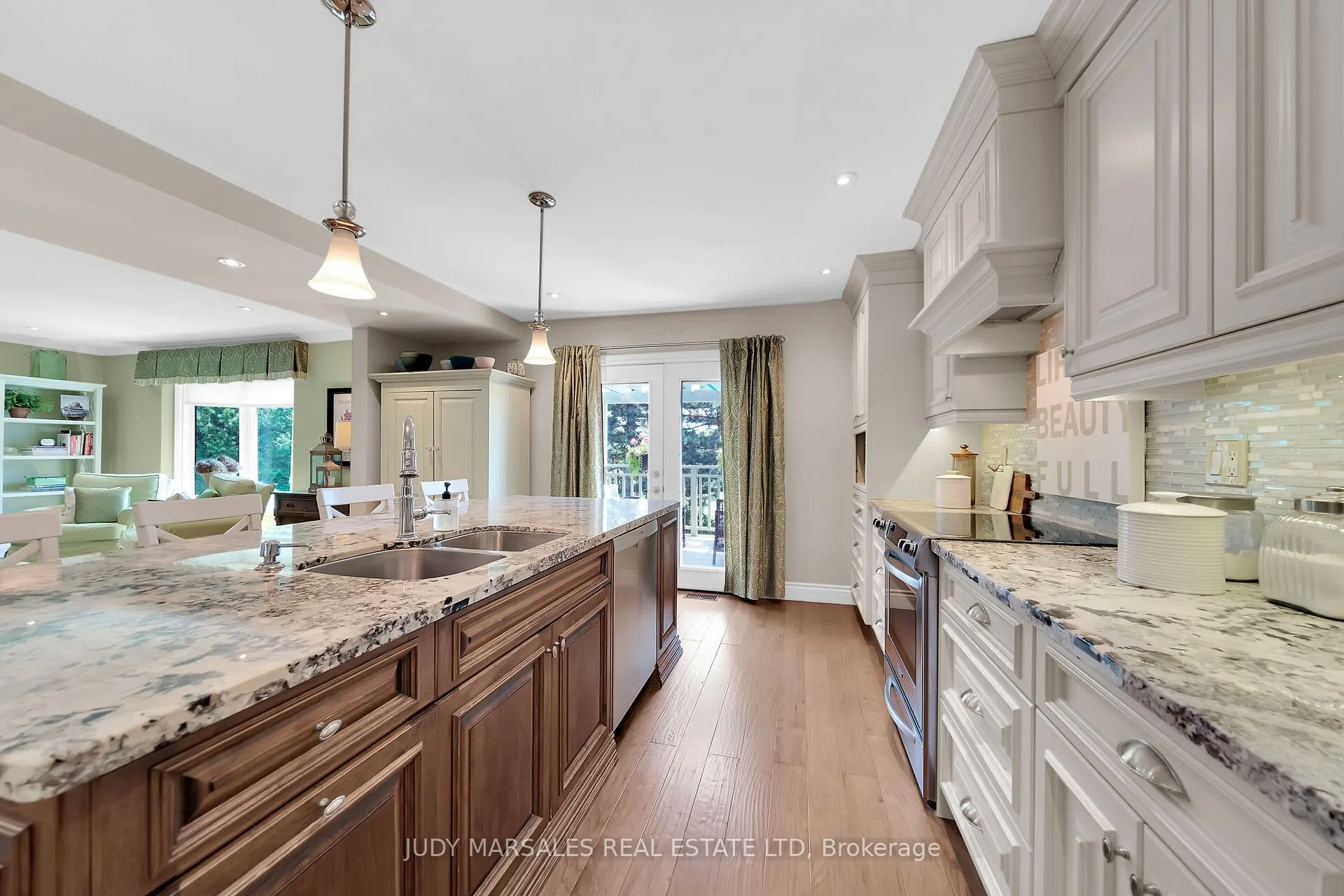 12 Vance Crescent