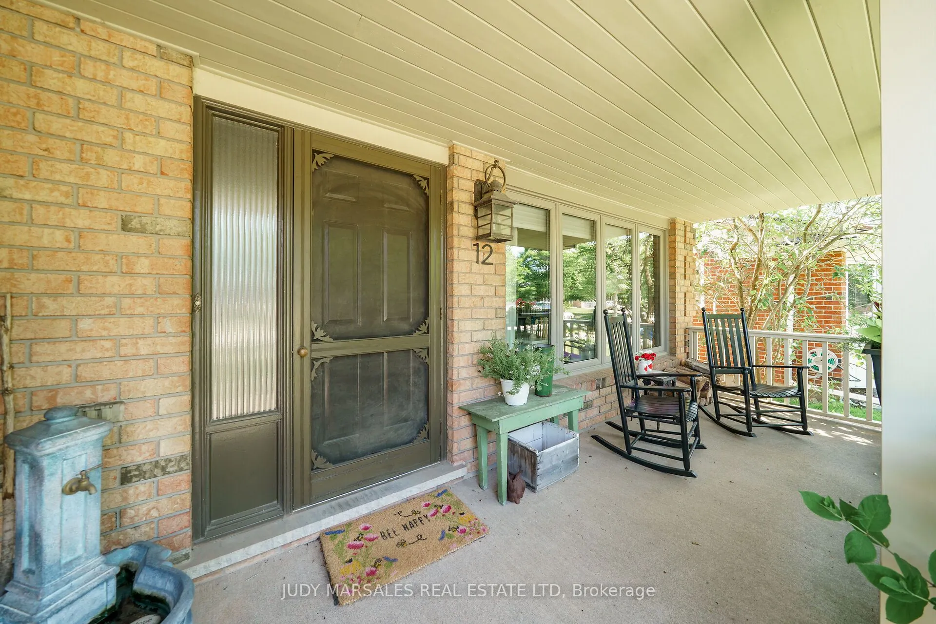 12 Vance Crescent