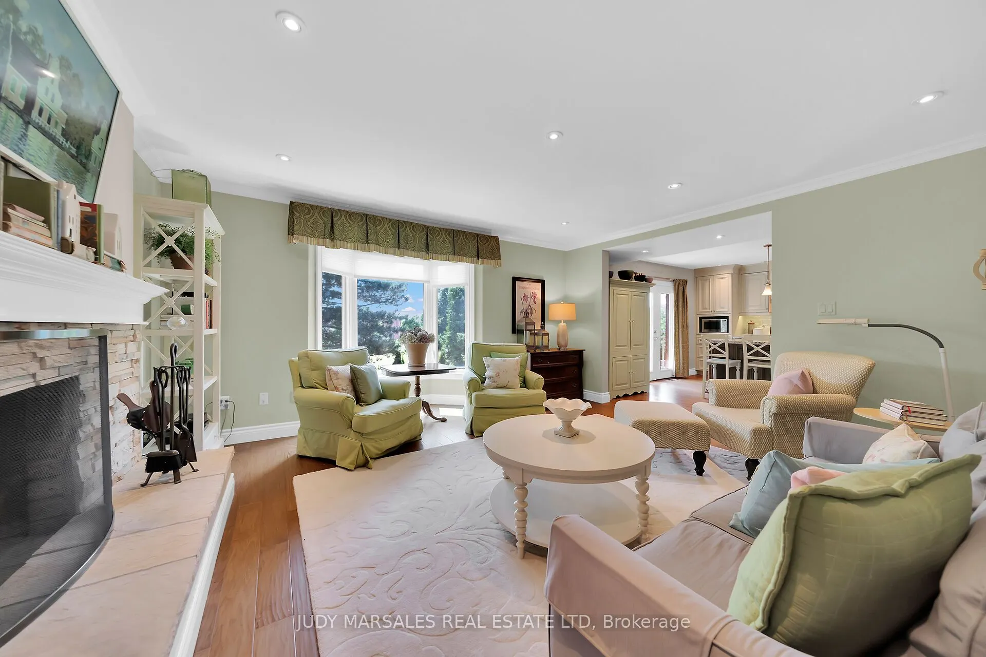 12 Vance Crescent