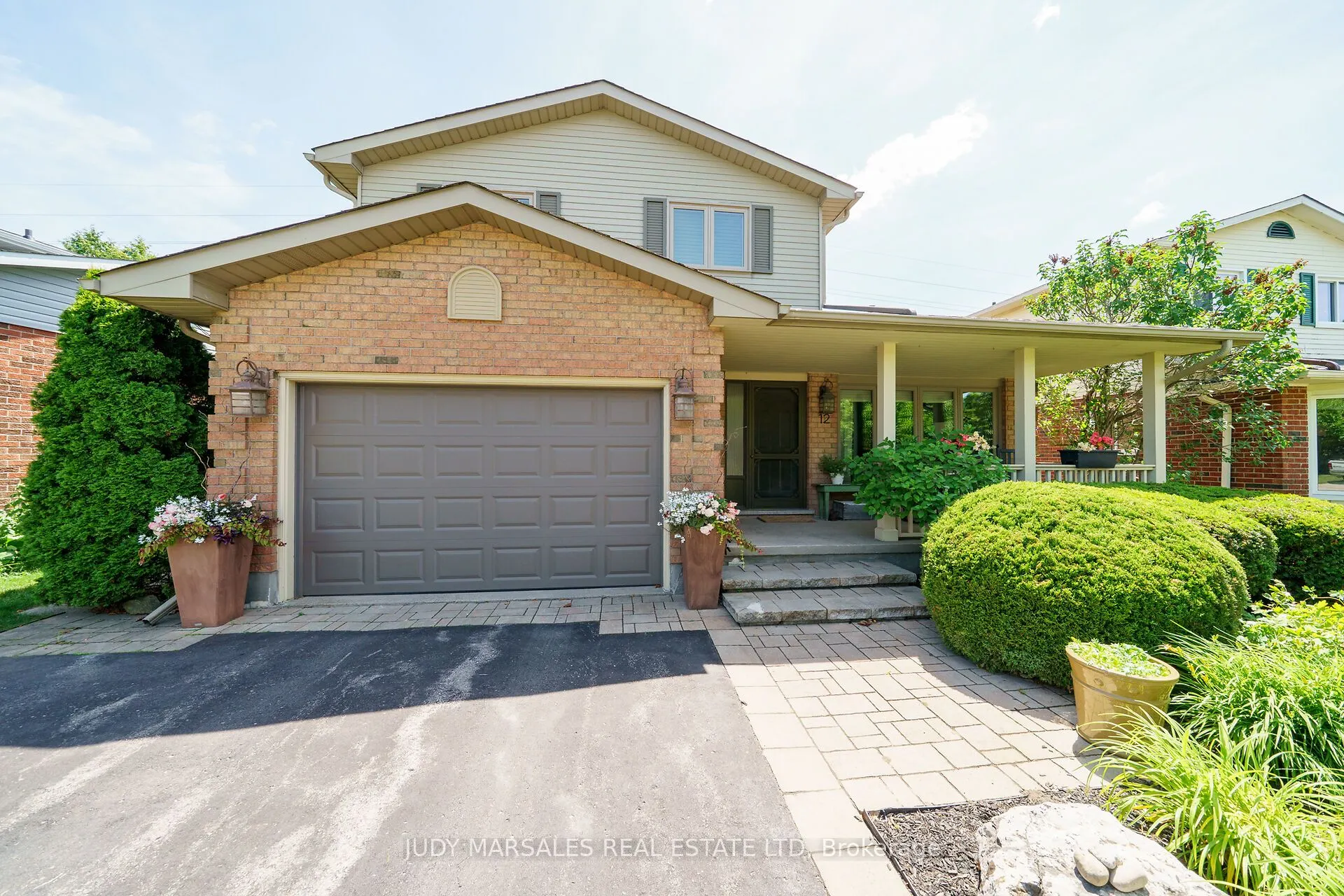 12 Vance Crescent