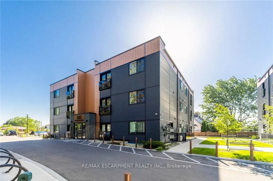 261 KING Street, #301 - 3A