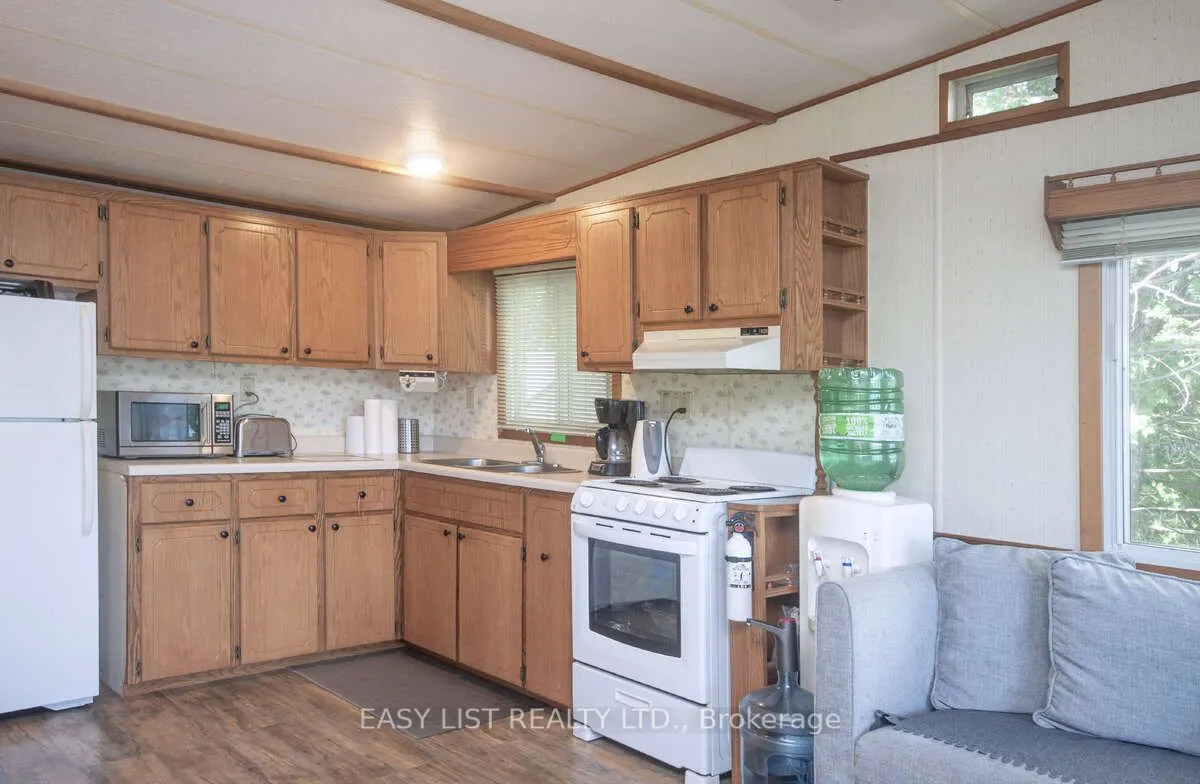 1220B Hogs Back Road