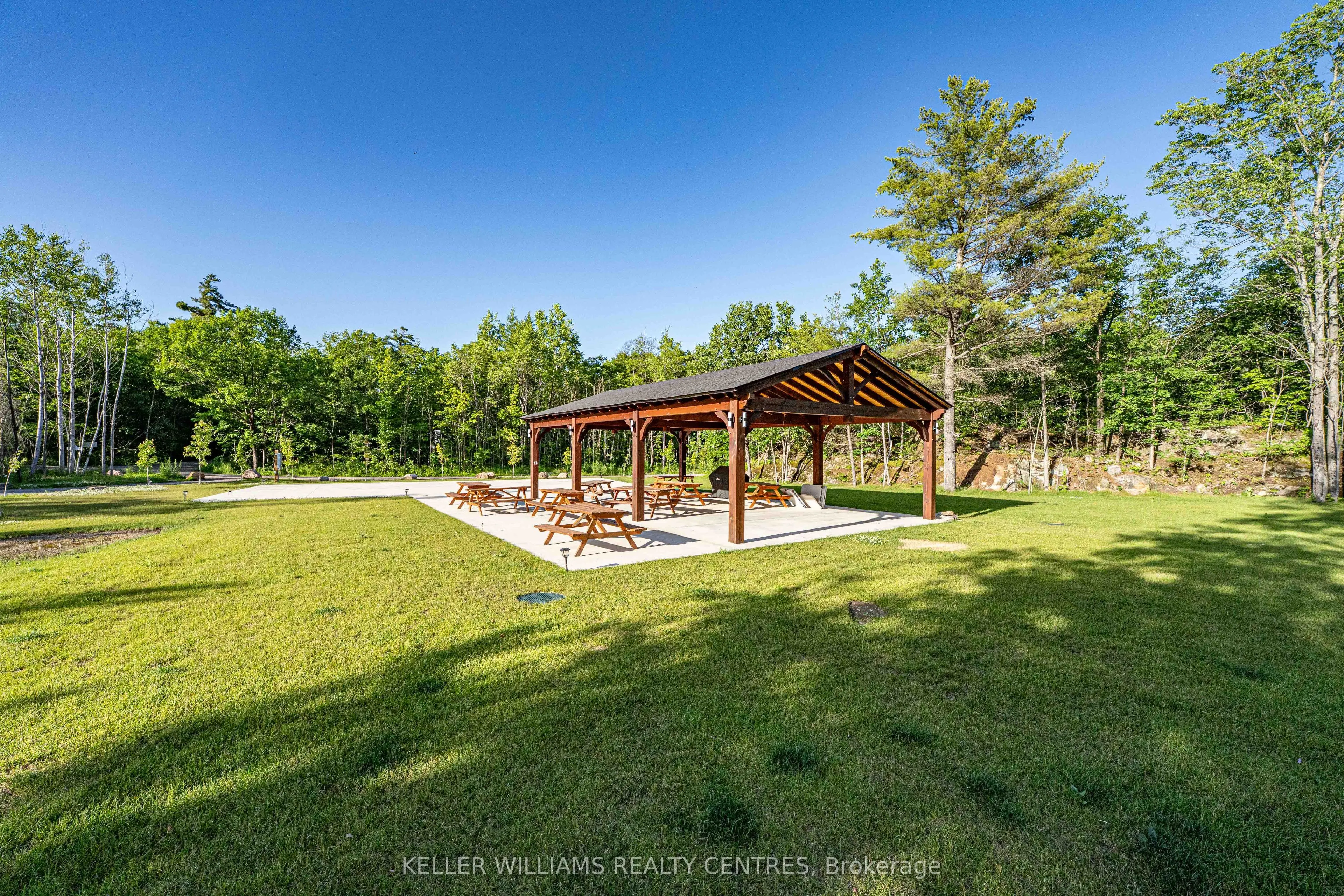 202 HIDDEN GLEN Road, #Unit #4