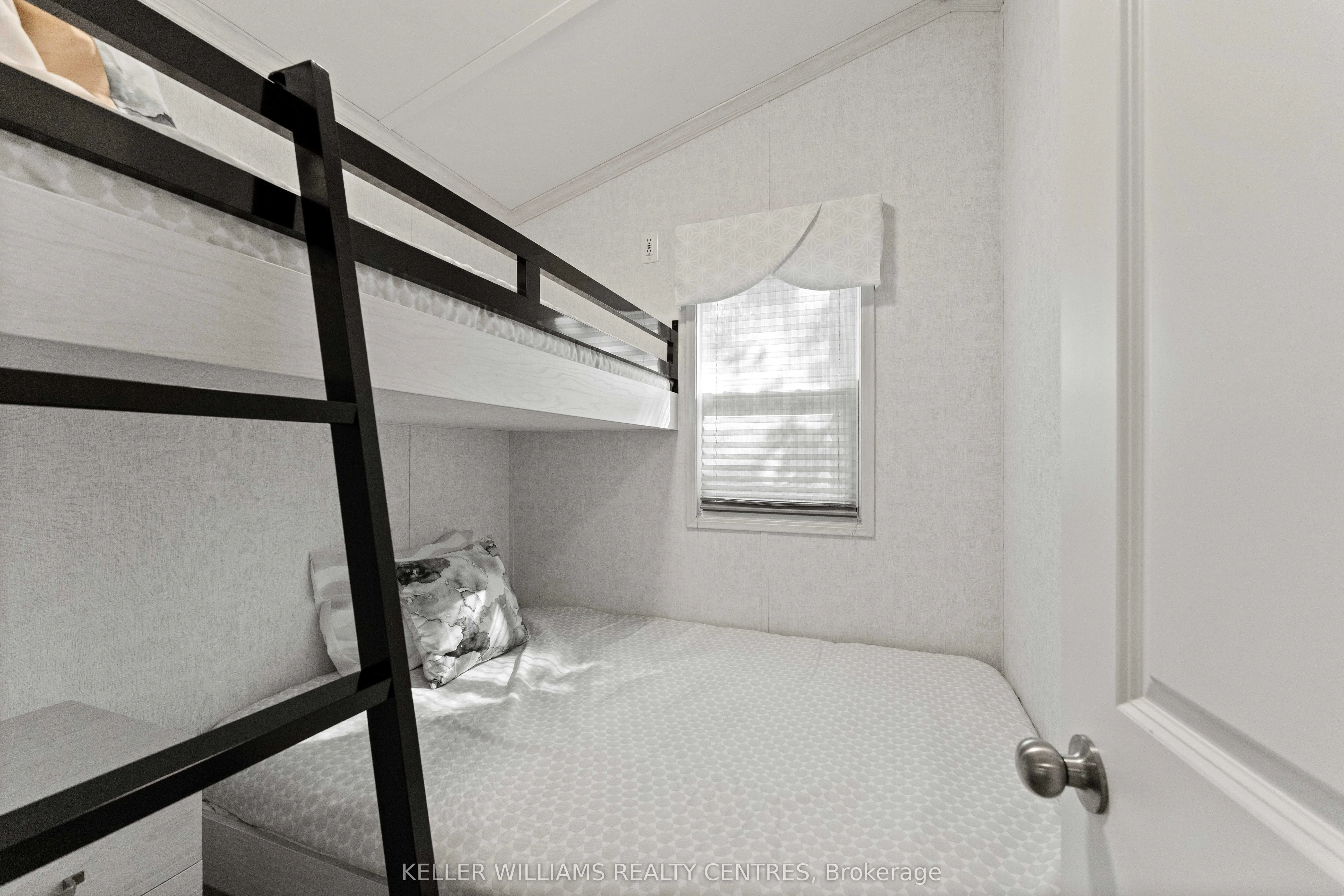 202 HIDDEN GLEN Road, #Unit #4