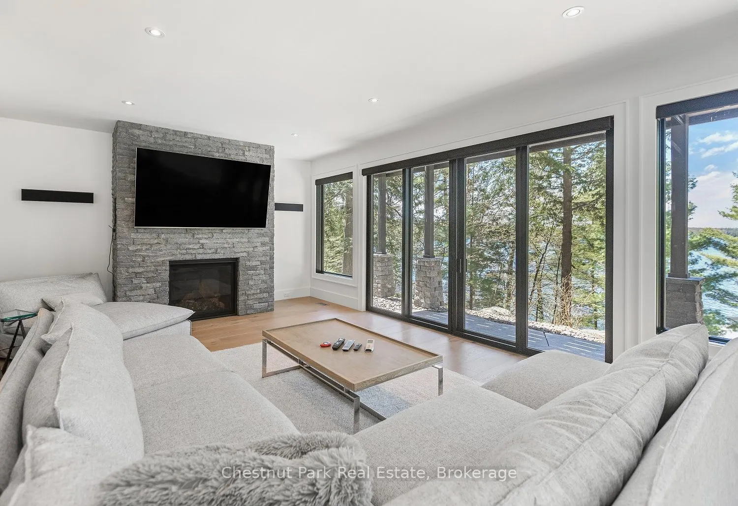 1737 Peninsula Road