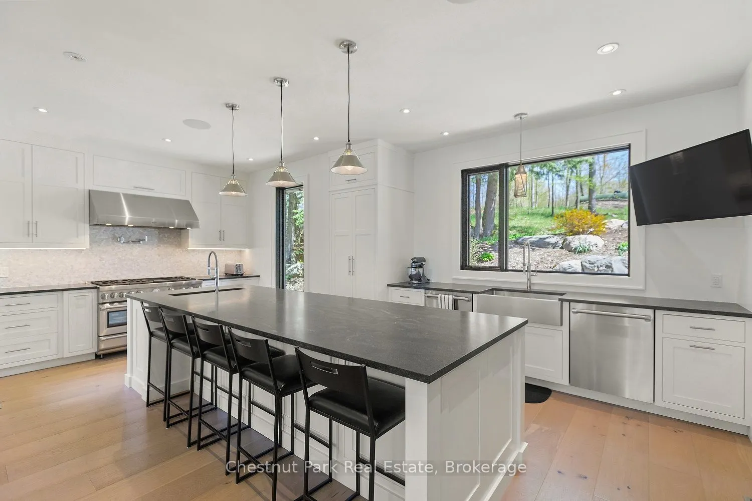 1737 Peninsula Road